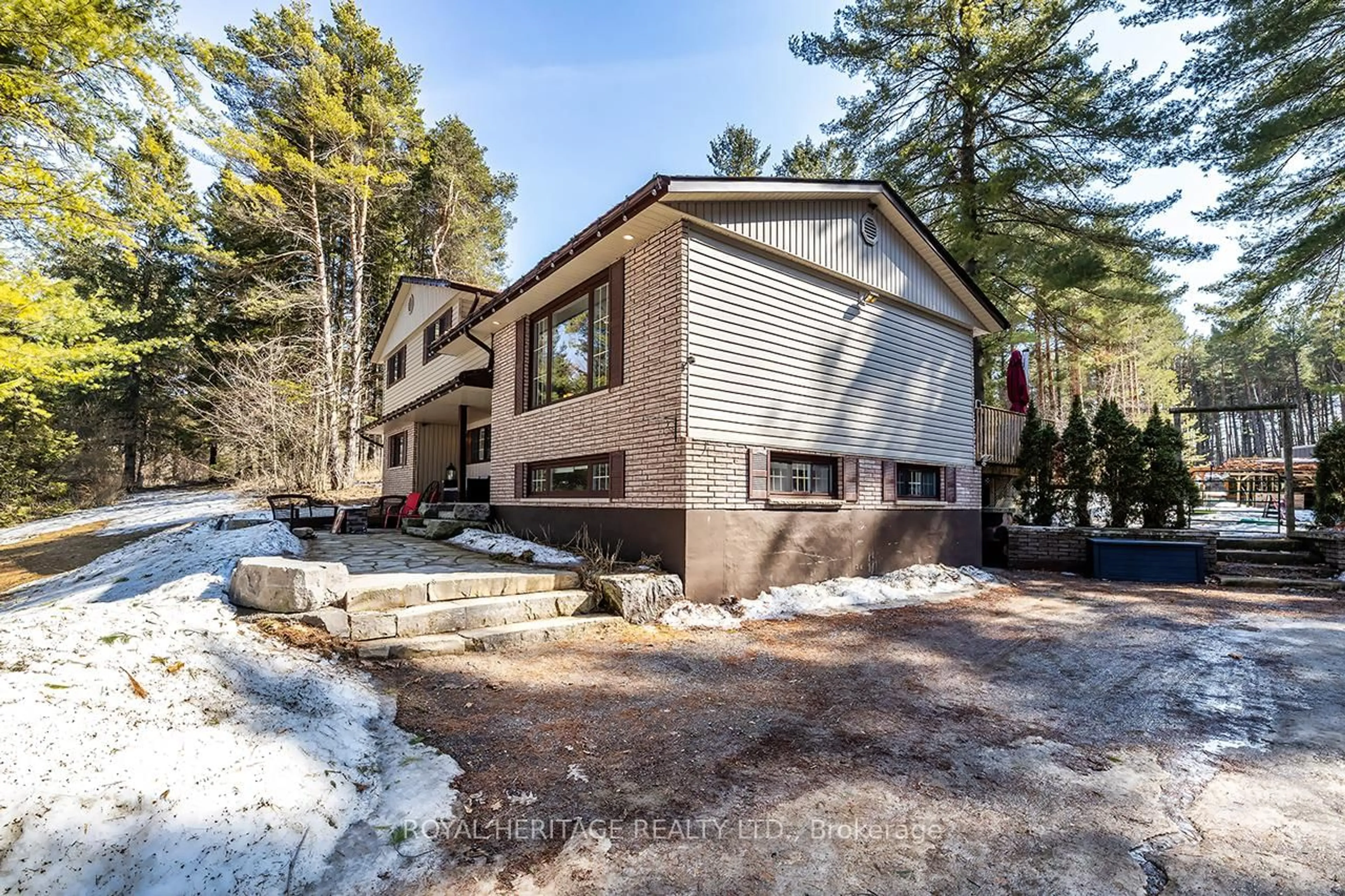 Home with brick exterior material, street for 863 Carmel 2nd Line, Cavan Monaghan Ontario L0A 1G0