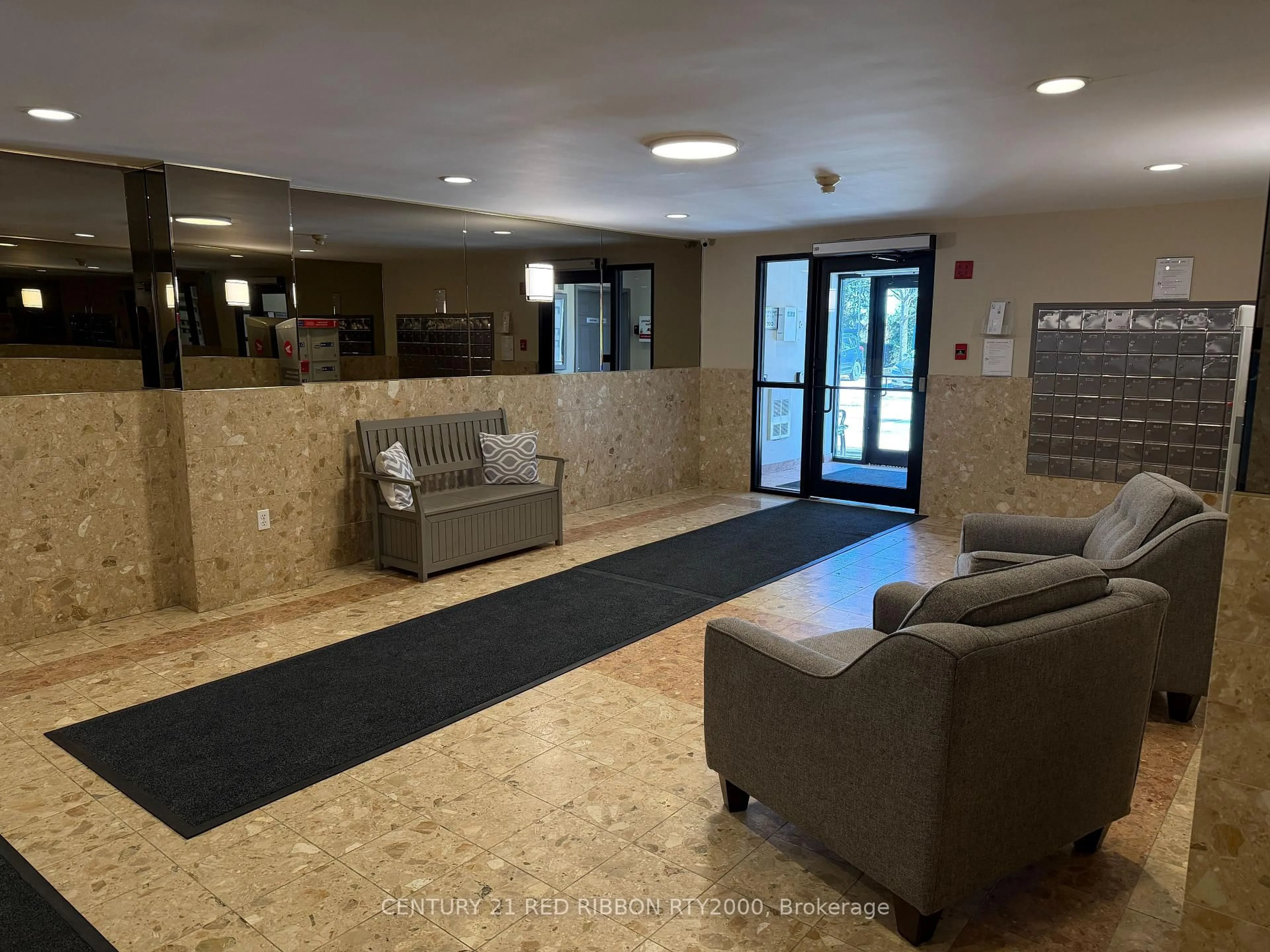 Lobby for 333 Commissioners Rd #1001, London South Ontario N6J 4X7