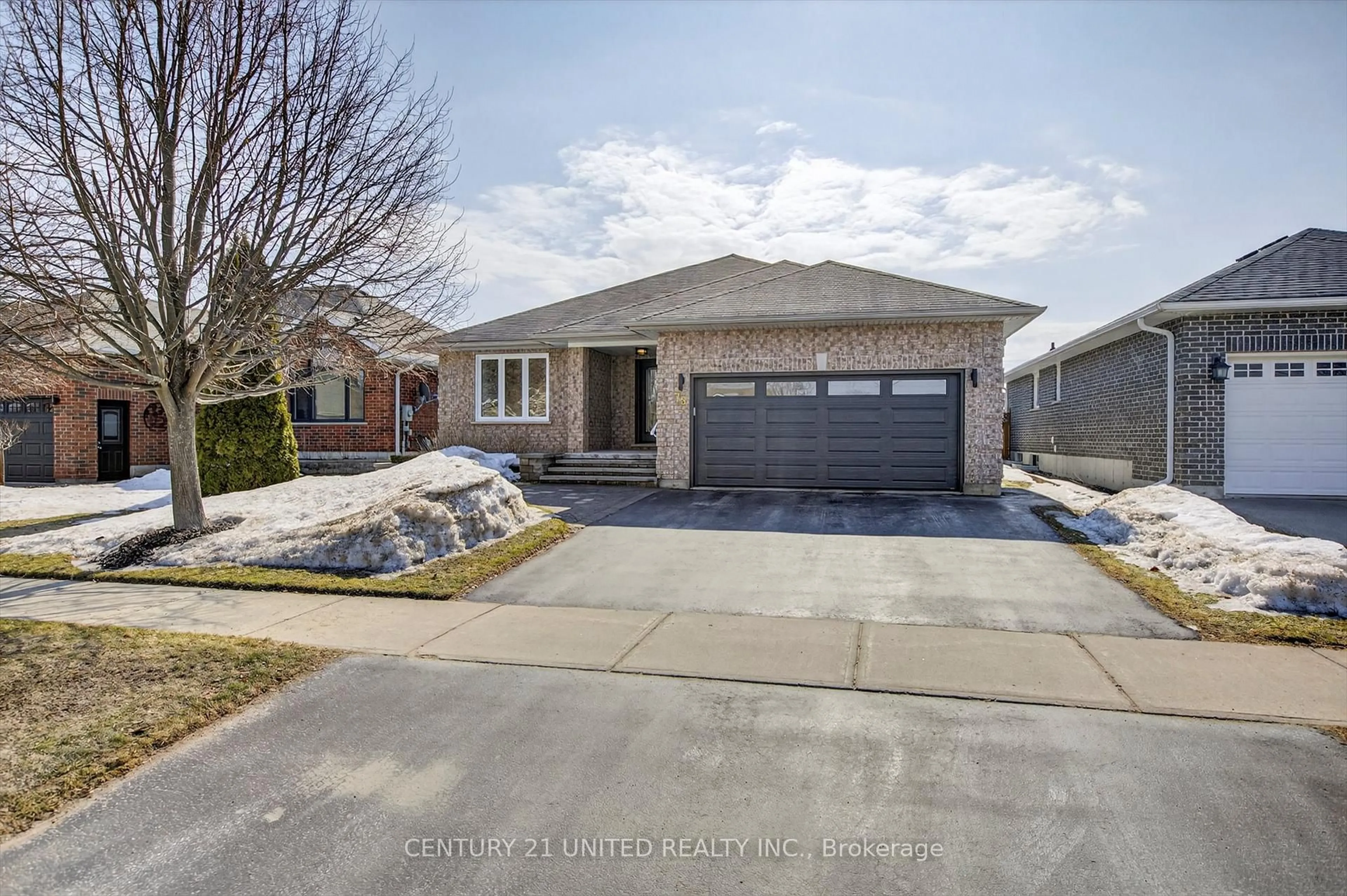 Home with brick exterior material, street for 75 Mcgibbon Blvd, Kawartha Lakes Ontario K9V 6G5