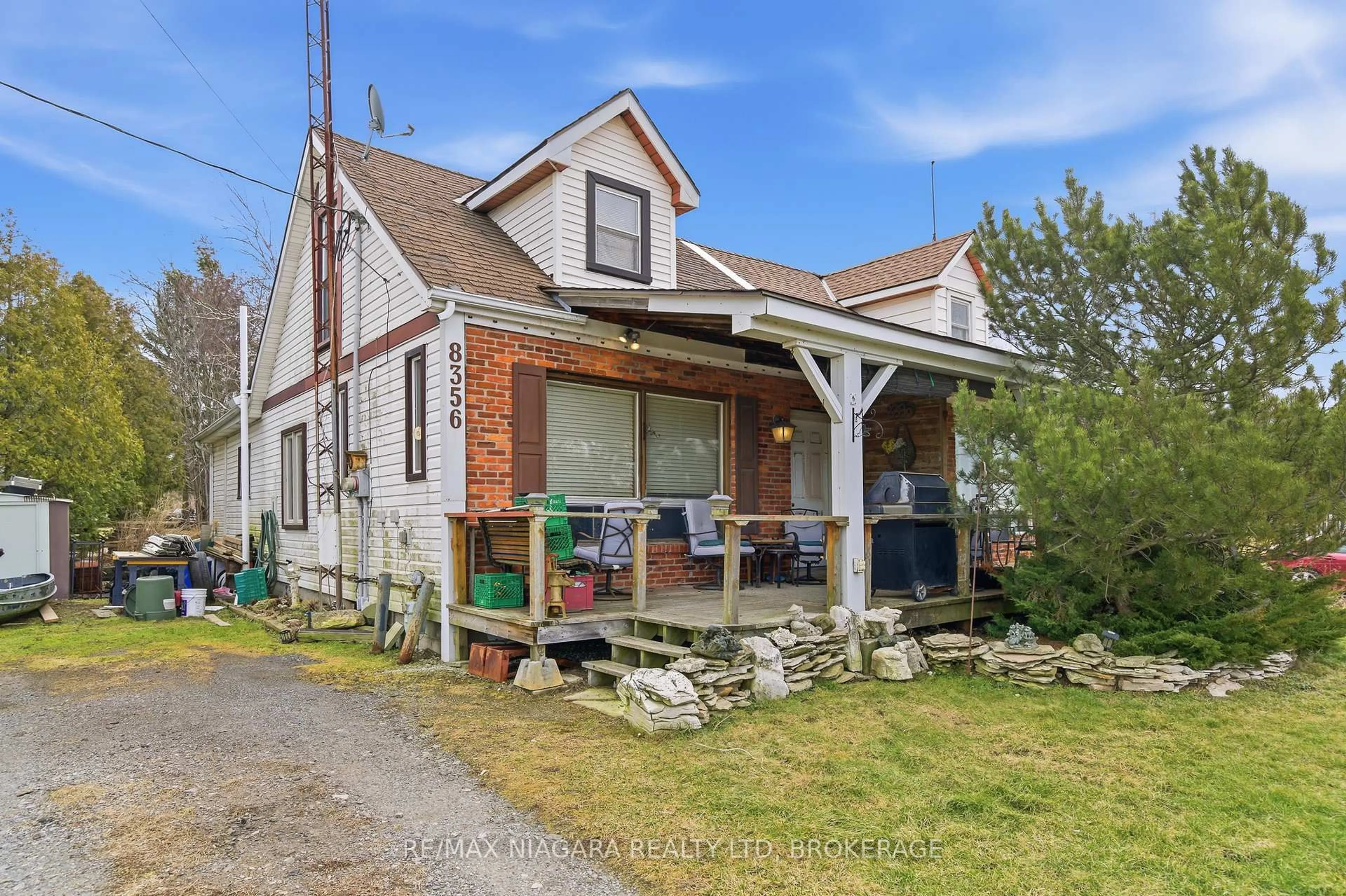 Unknown for 8356 Oakwood Dr, Niagara Falls Ontario L2E 6S5