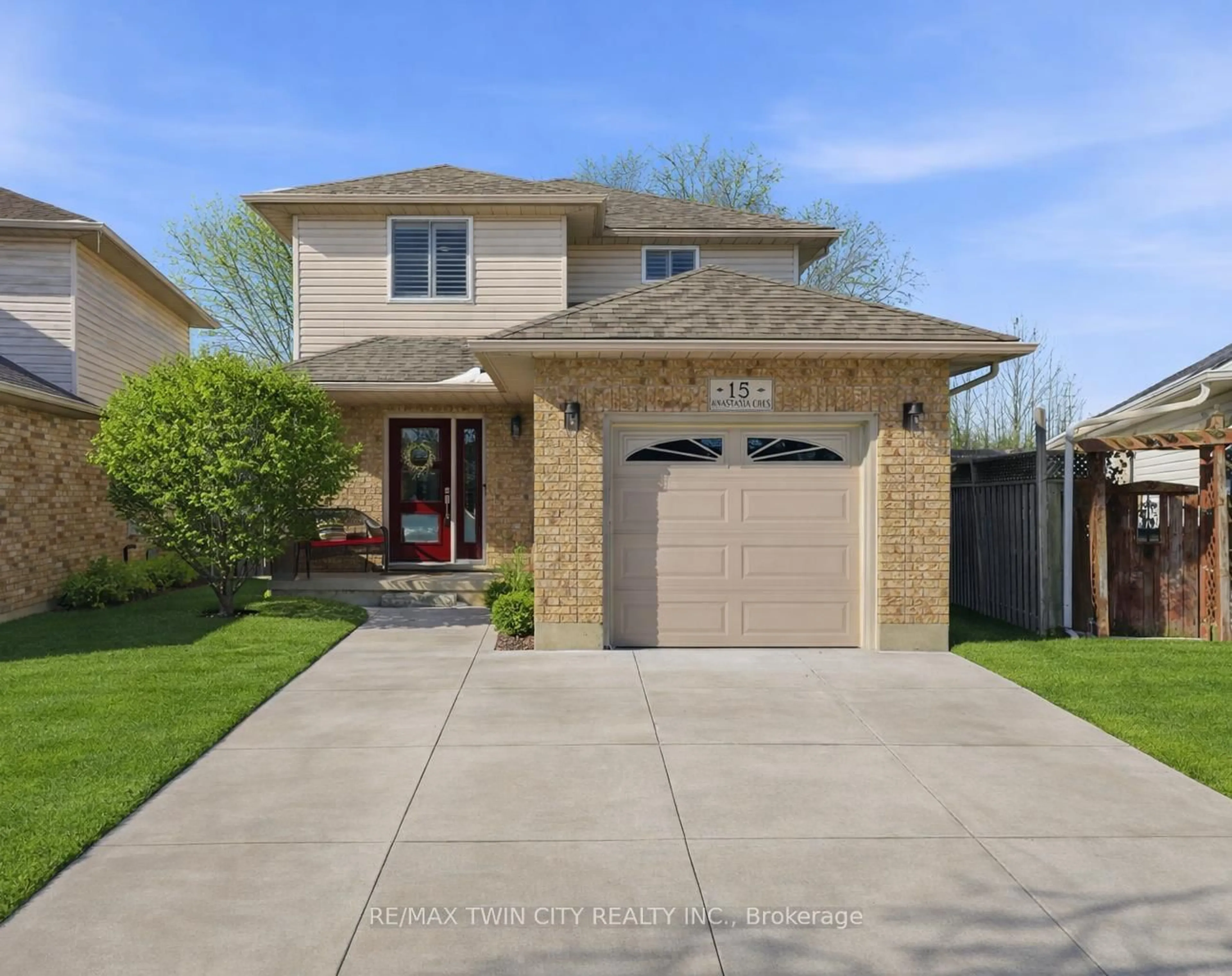 Home with brick exterior material, street for 15 Anastasia Cres, Brantford Ontario N3P 2A9