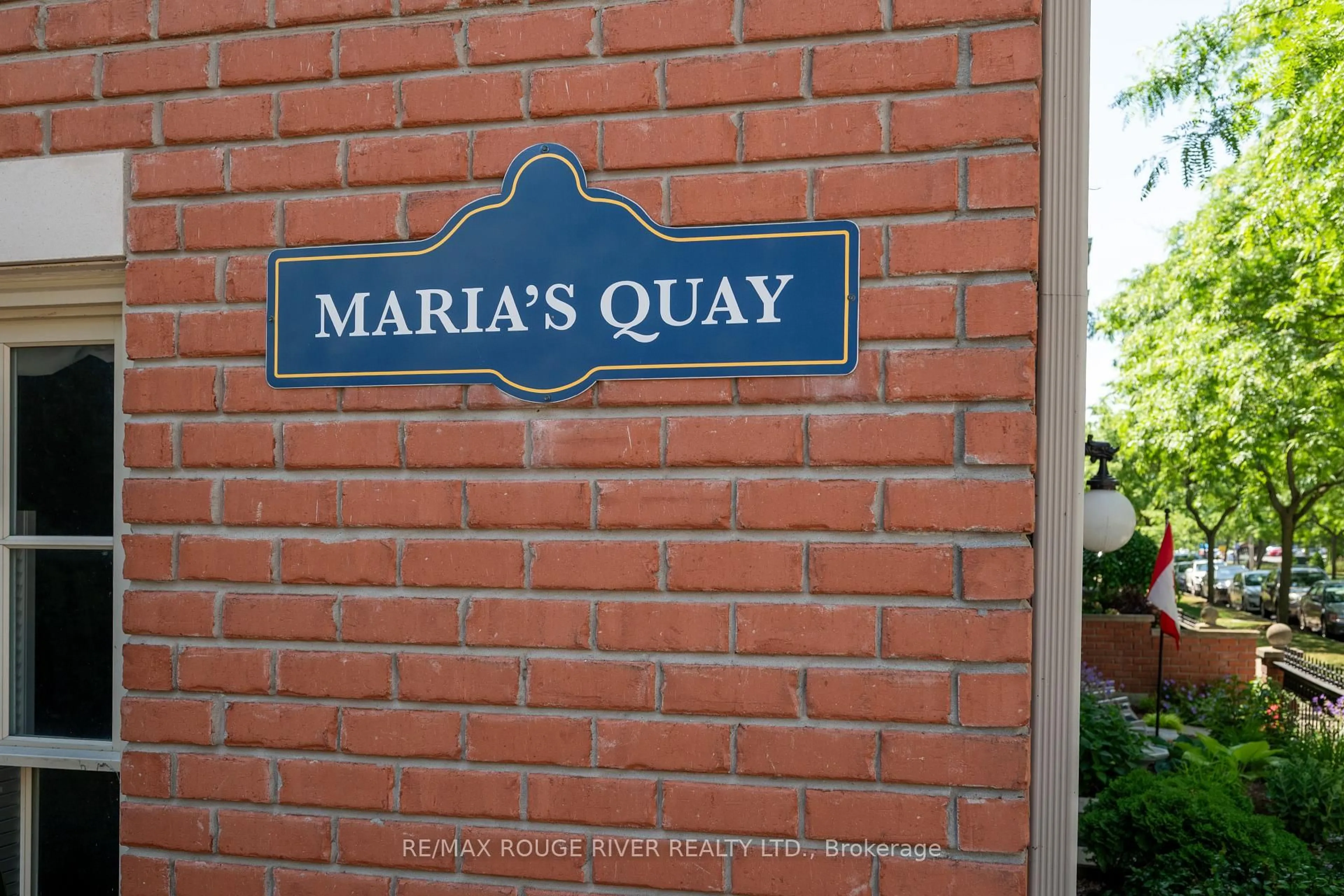 Lobby for 96 MARIA'S Quay, Cobourg Ontario K9A 5R6