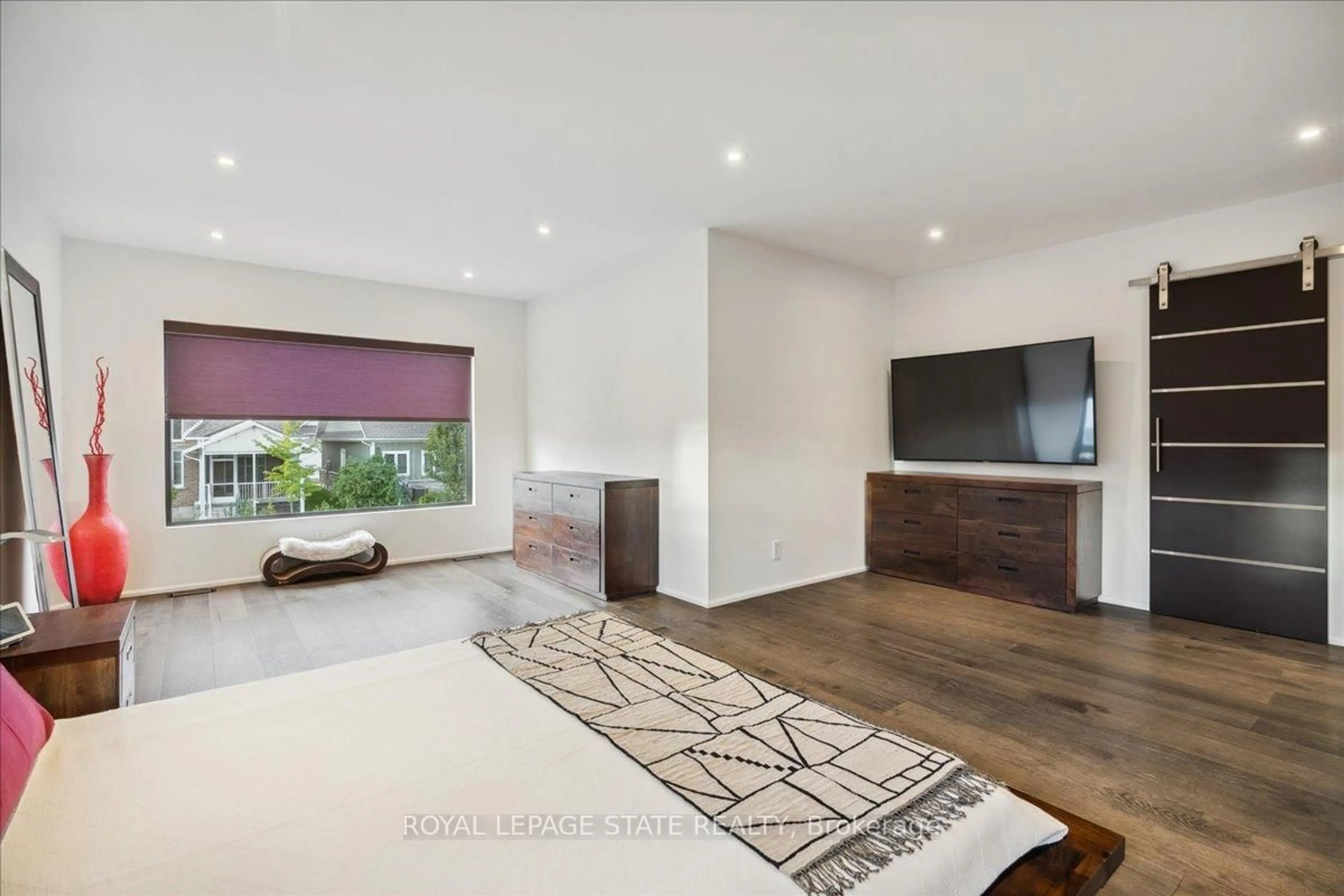 Home theater for 137 New Lakeshore Rd, Norfolk Ontario N0A 1N3