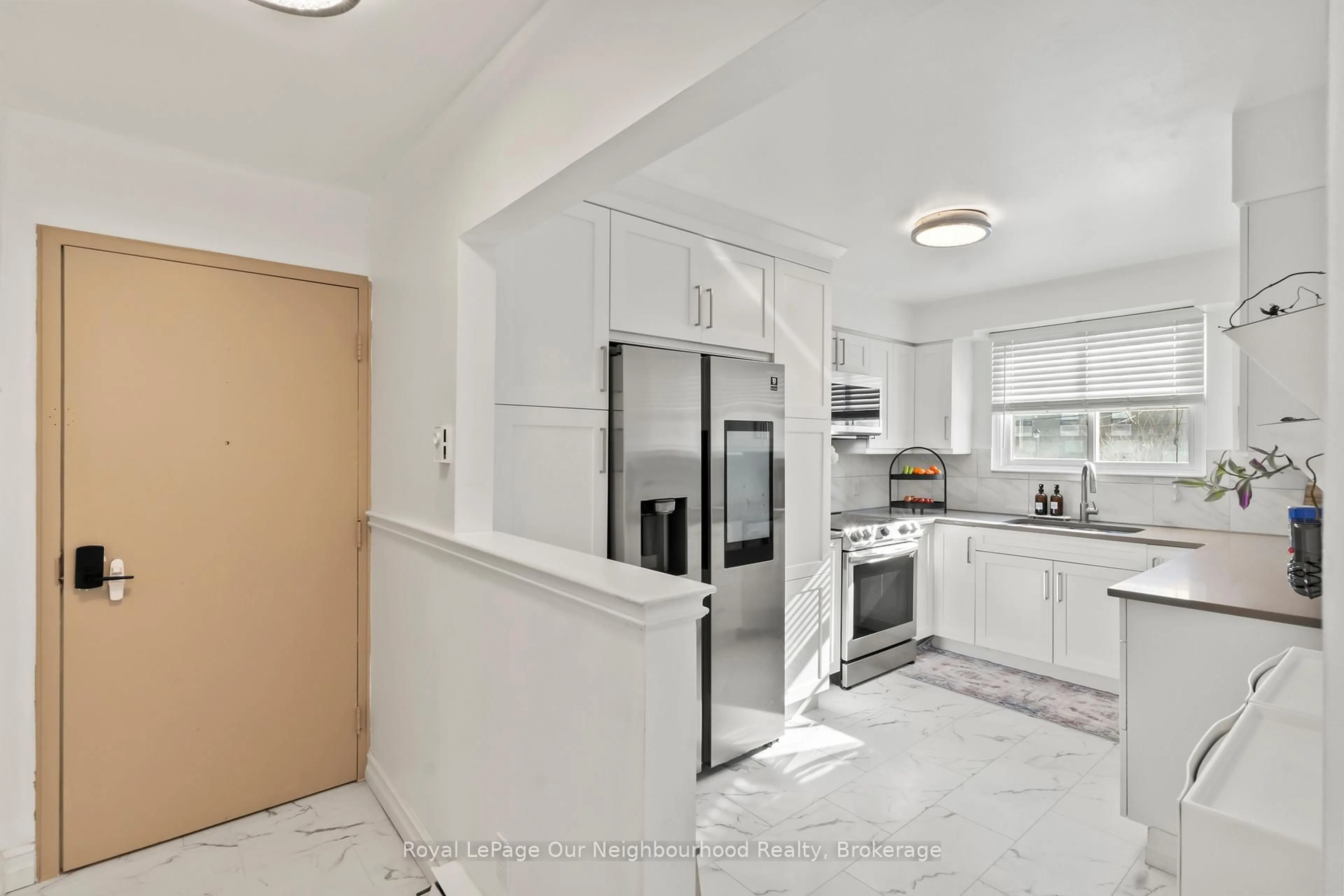 Open concept kitchen, ceramic/tile floor for 494 Elgin St #18, Cobourg Ontario K9A 4T6