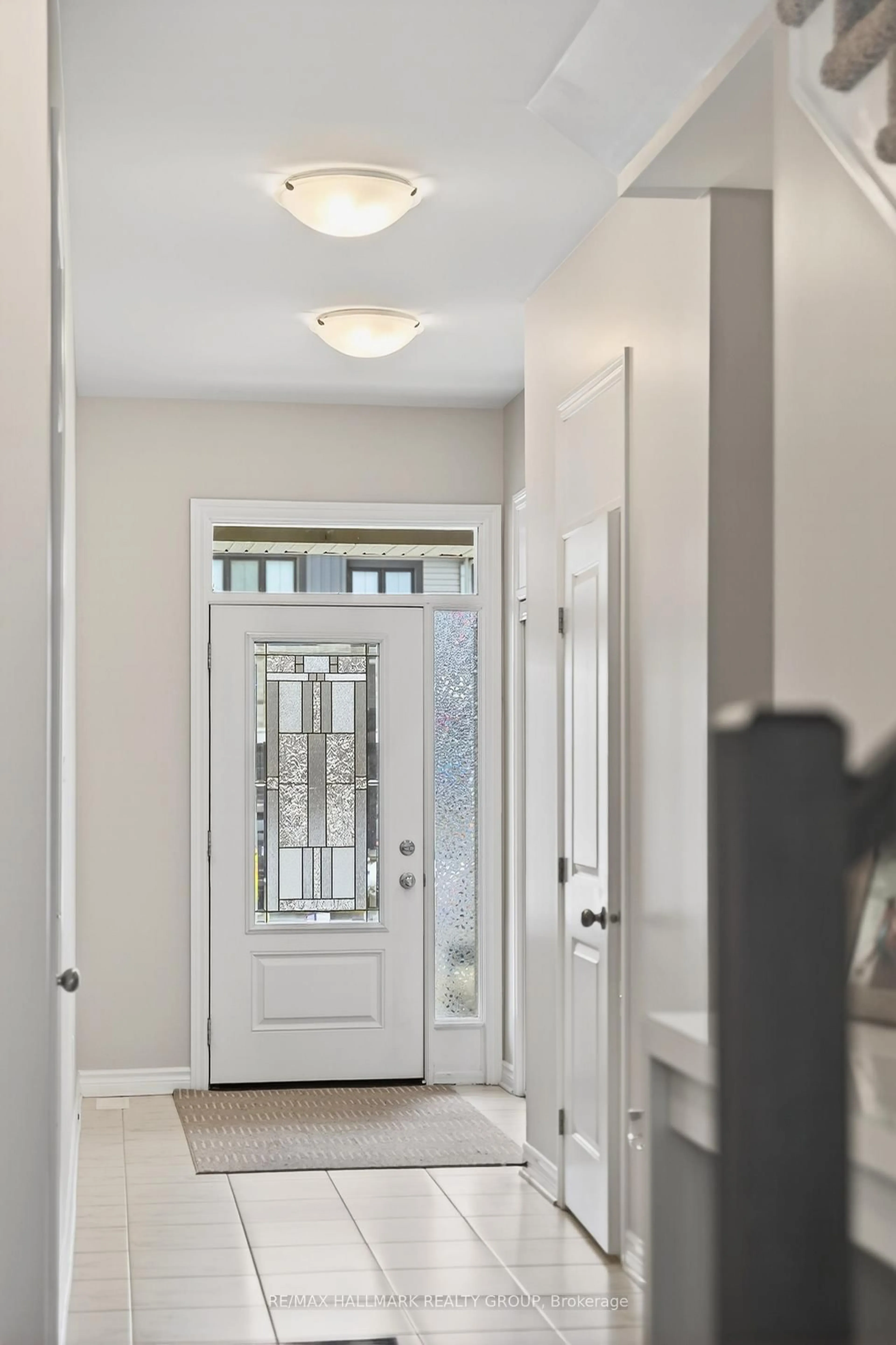 Indoor entryway for 60 Jardiniere St, Ottawa Ontario K2S 2K2