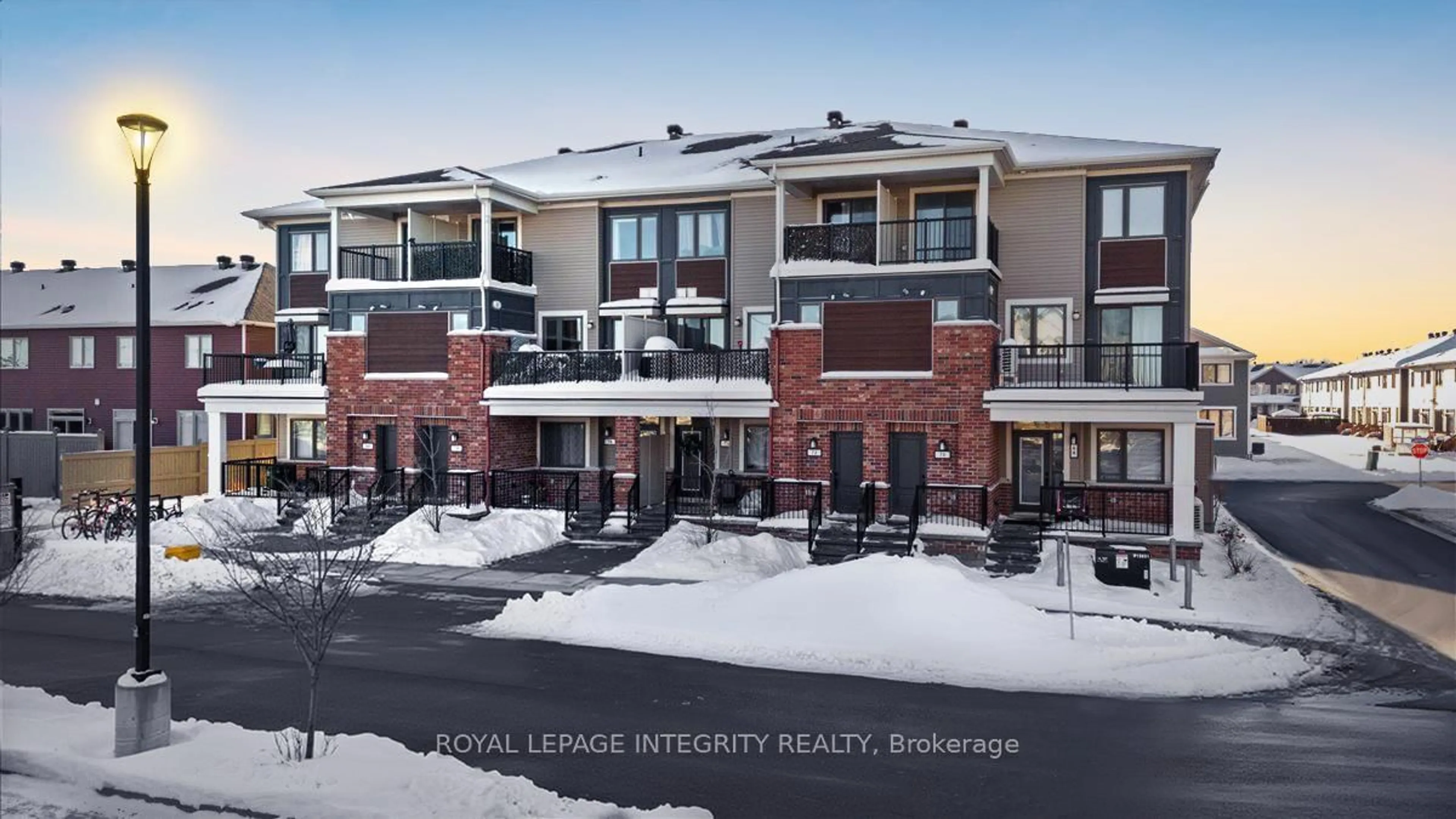 A pic from outside/outdoor area/front of a property/back of a property/a pic from drone, unknown for 78 Lyrid Private, Ottawa Ontario K2J 6N3