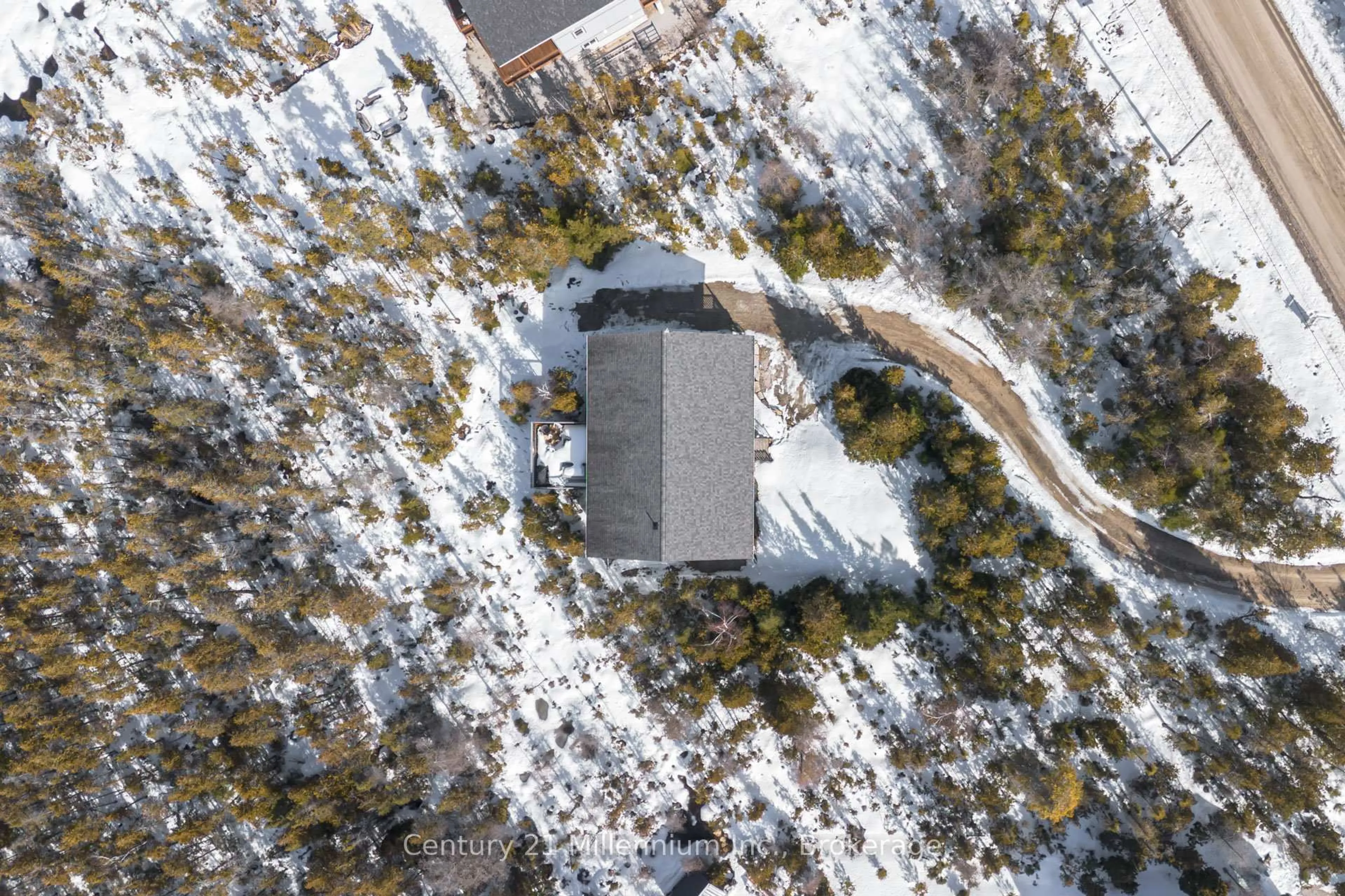 A pic from outside/outdoor area/front of a property/back of a property/a pic from drone, street for 62 McIvor Dr, Northern Bruce Peninsula Ontario N0H 1Z0