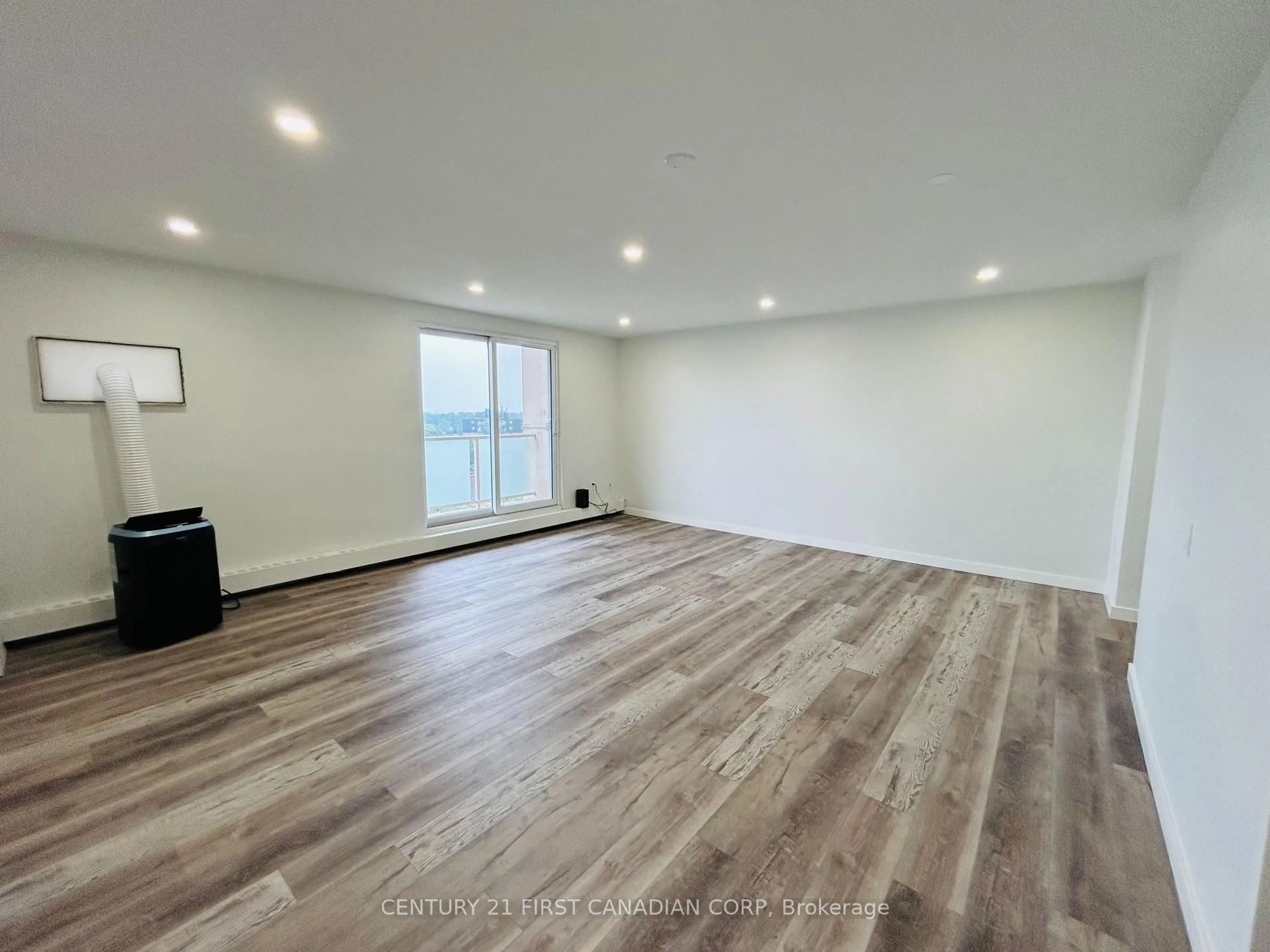A pic of a room for 573 Mornington Ave #802, London East Ontario N5Y 4T9