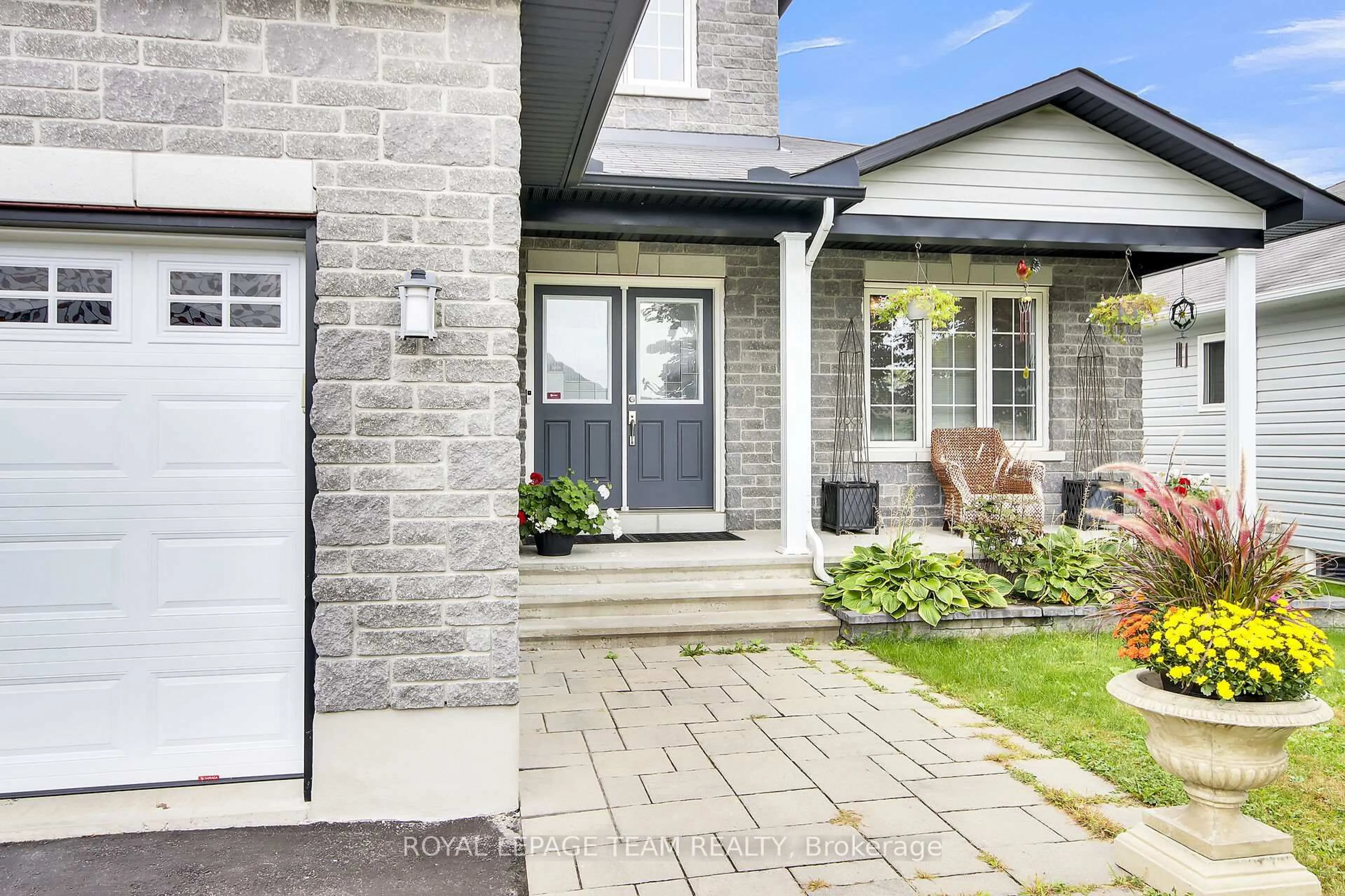 Home with brick exterior material, street for 638 Robert Hill St, Almonte Ontario K0A 1A0