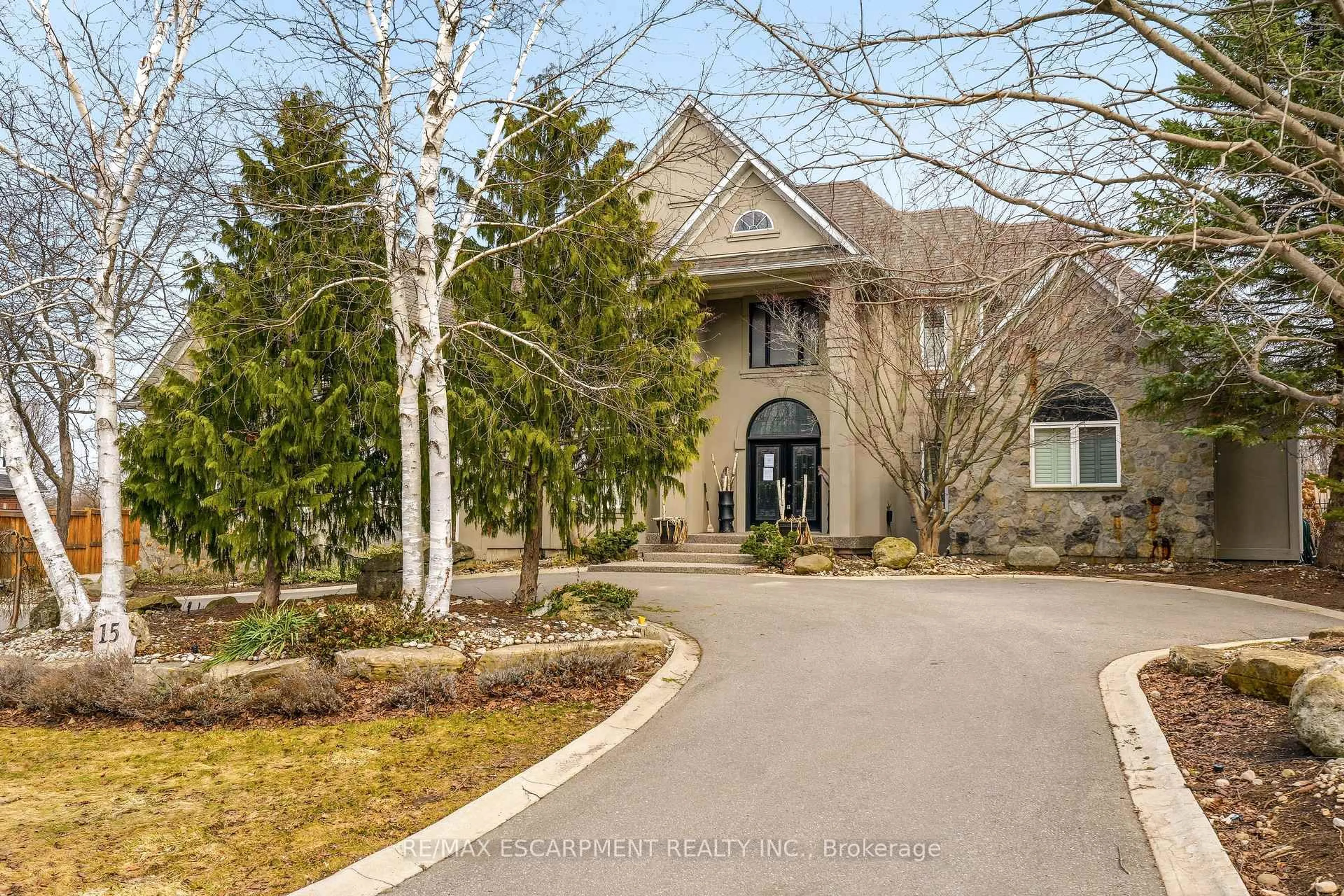 Unknown for 15 Palomino Dr, Hamilton Ontario L0R 1H3