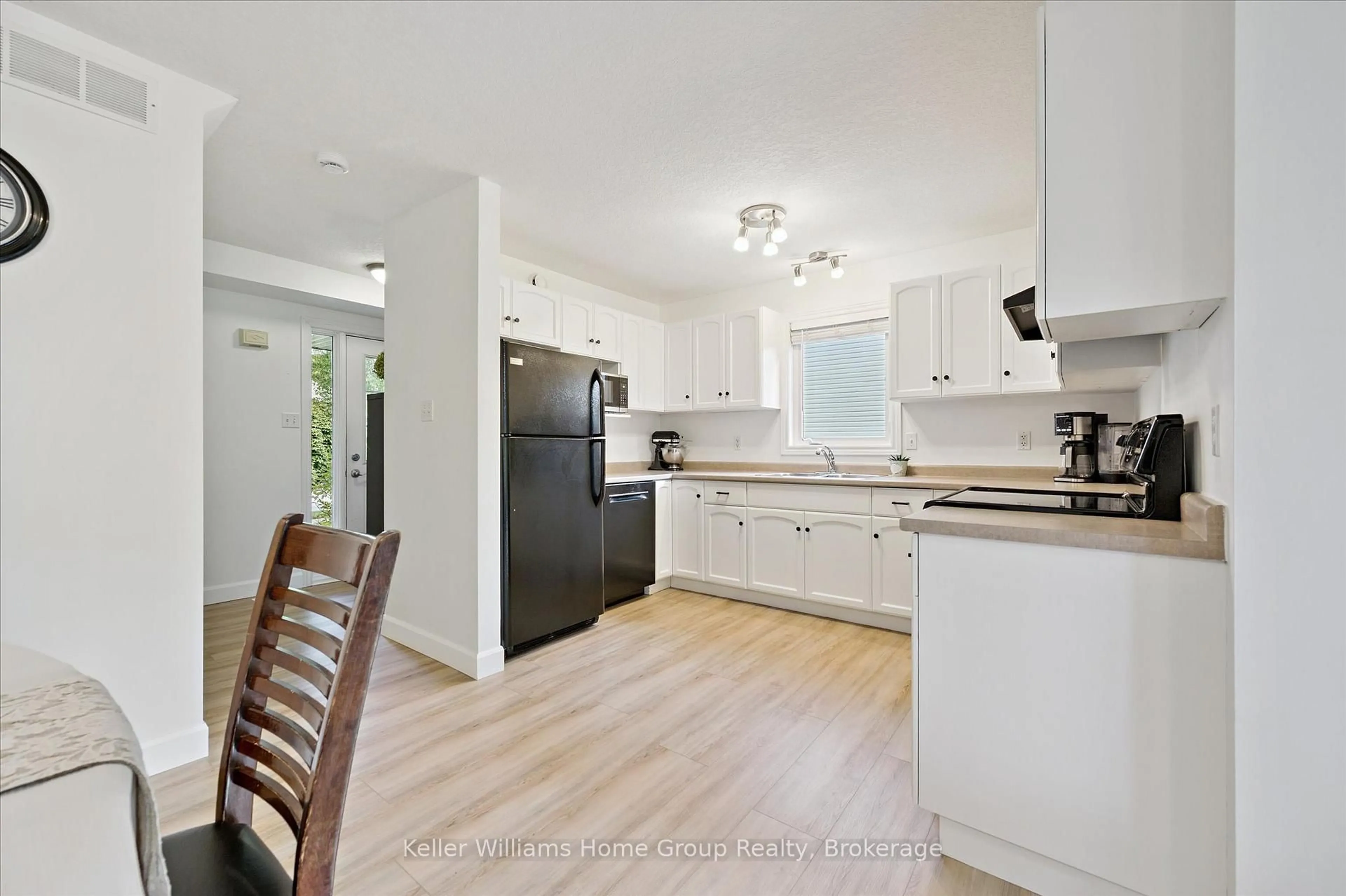 Open concept kitchen, unknown for 73 York St, Centre Wellington Ontario N0B 1S0