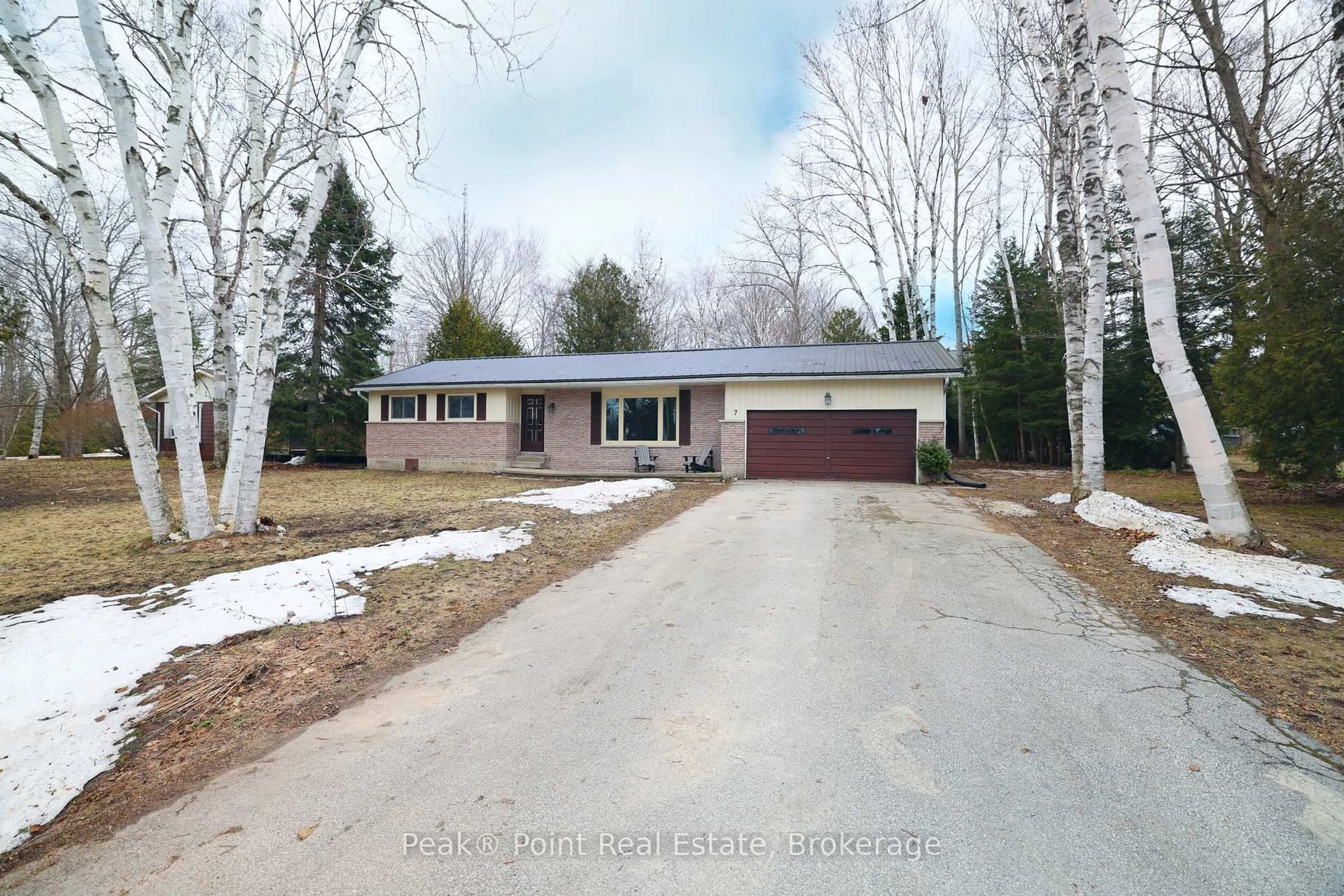 A pic from outside/outdoor area/front of a property/back of a property/a pic from drone, street for 7 Graham Cres, South Bruce Peninsula Ontario N0H 2G0