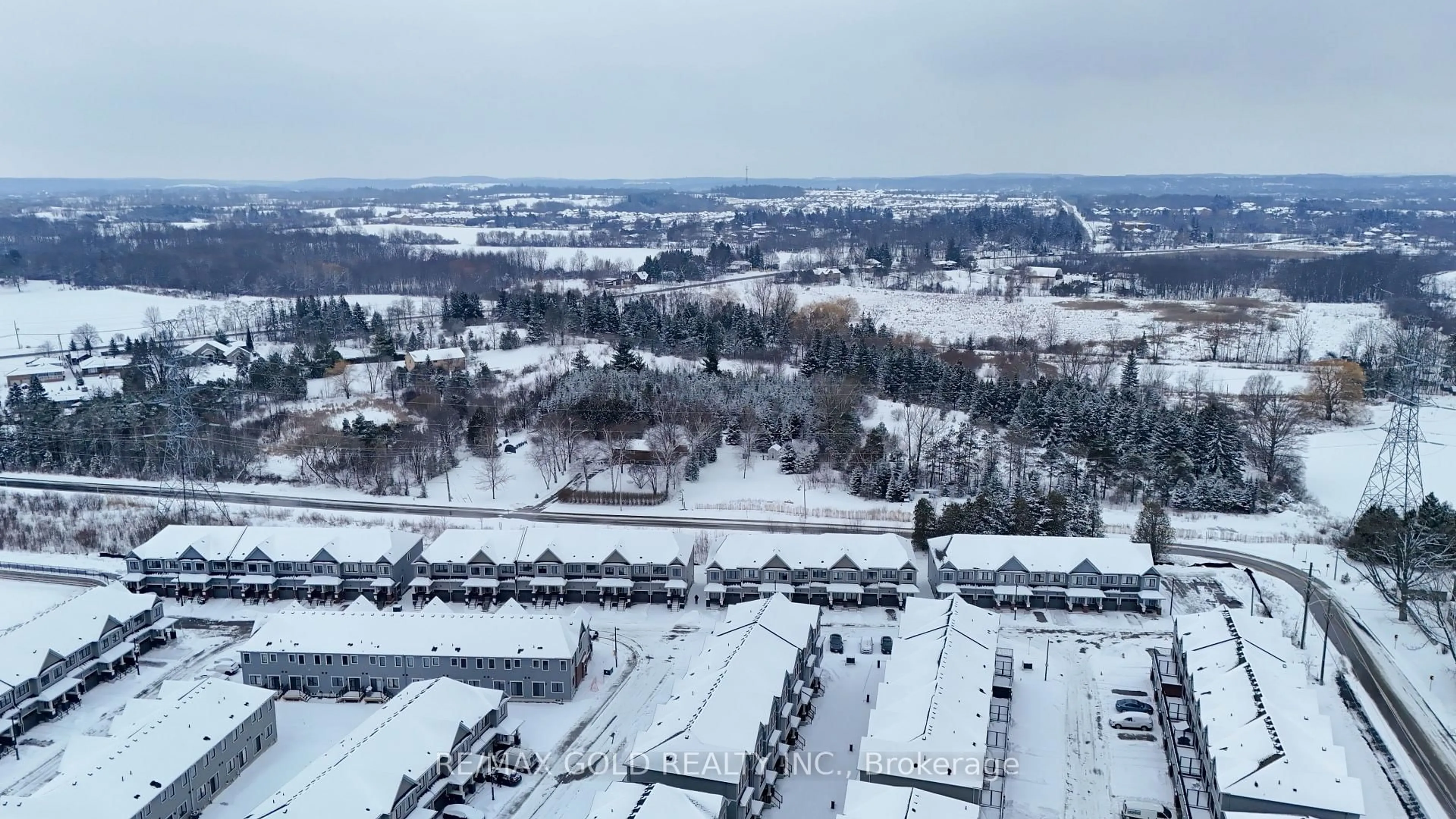 A pic from outside/outdoor area/front of a property/back of a property/a pic from drone, unknown for 35 Radium Common, Cambridge Ontario N1R 5S2