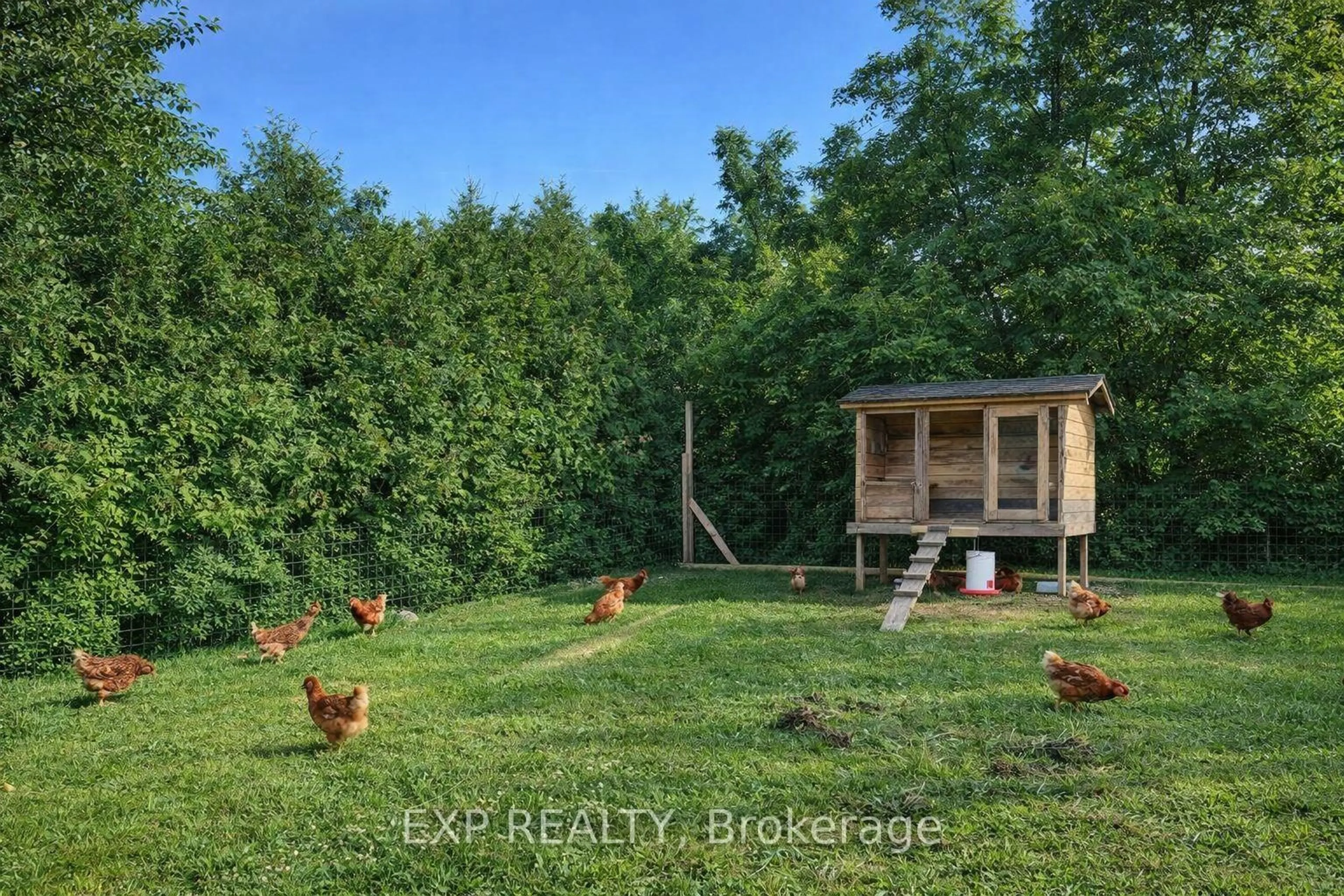 A pic from outside/outdoor area/front of a property/back of a property/a pic from drone, unknown for 3460 Garner Rd, Niagara Falls Ontario L2H 0S3