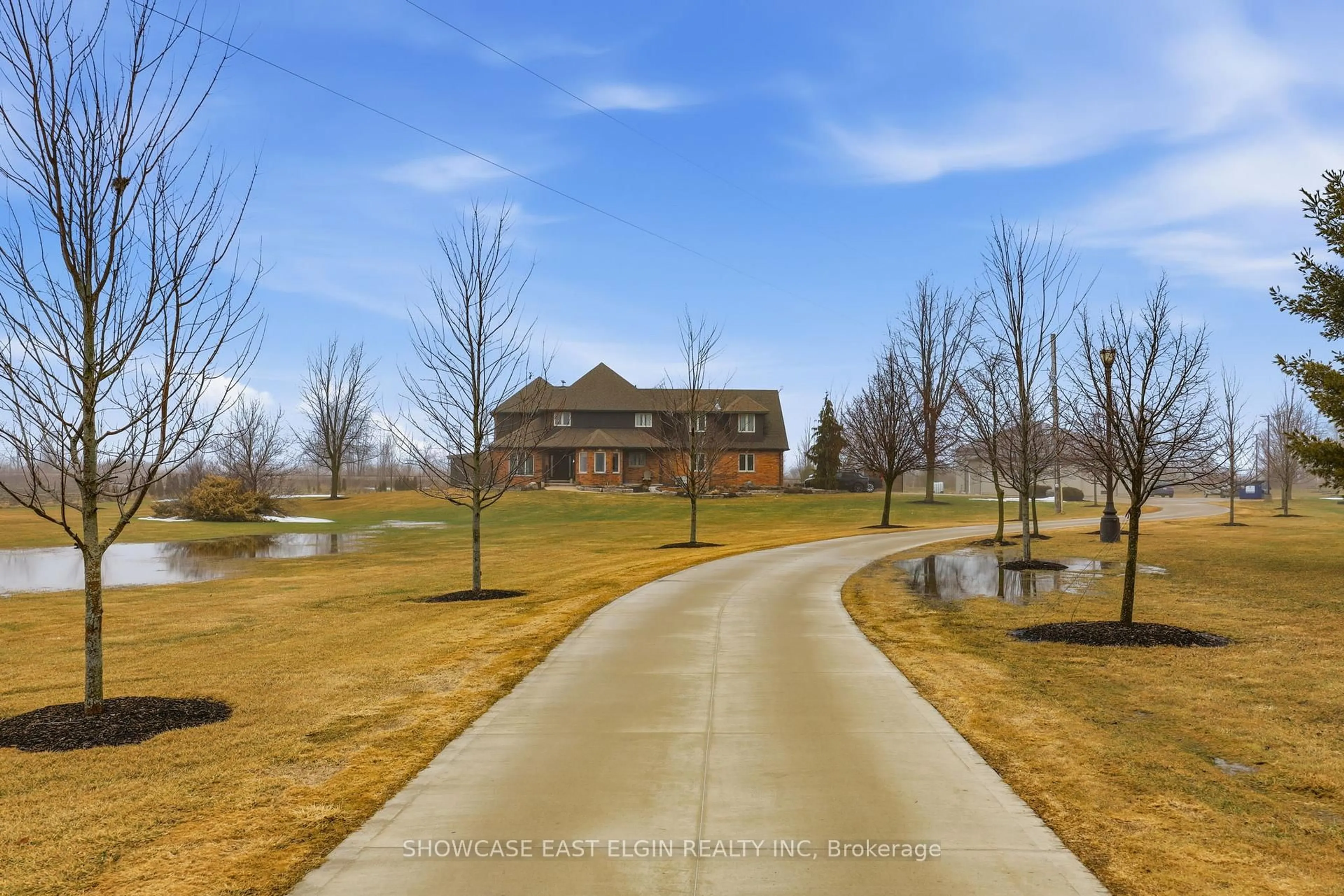 A pic from outside/outdoor area/front of a property/back of a property/a pic from drone, street for 53250 College Line, Malahide Ontario N5H 2R3