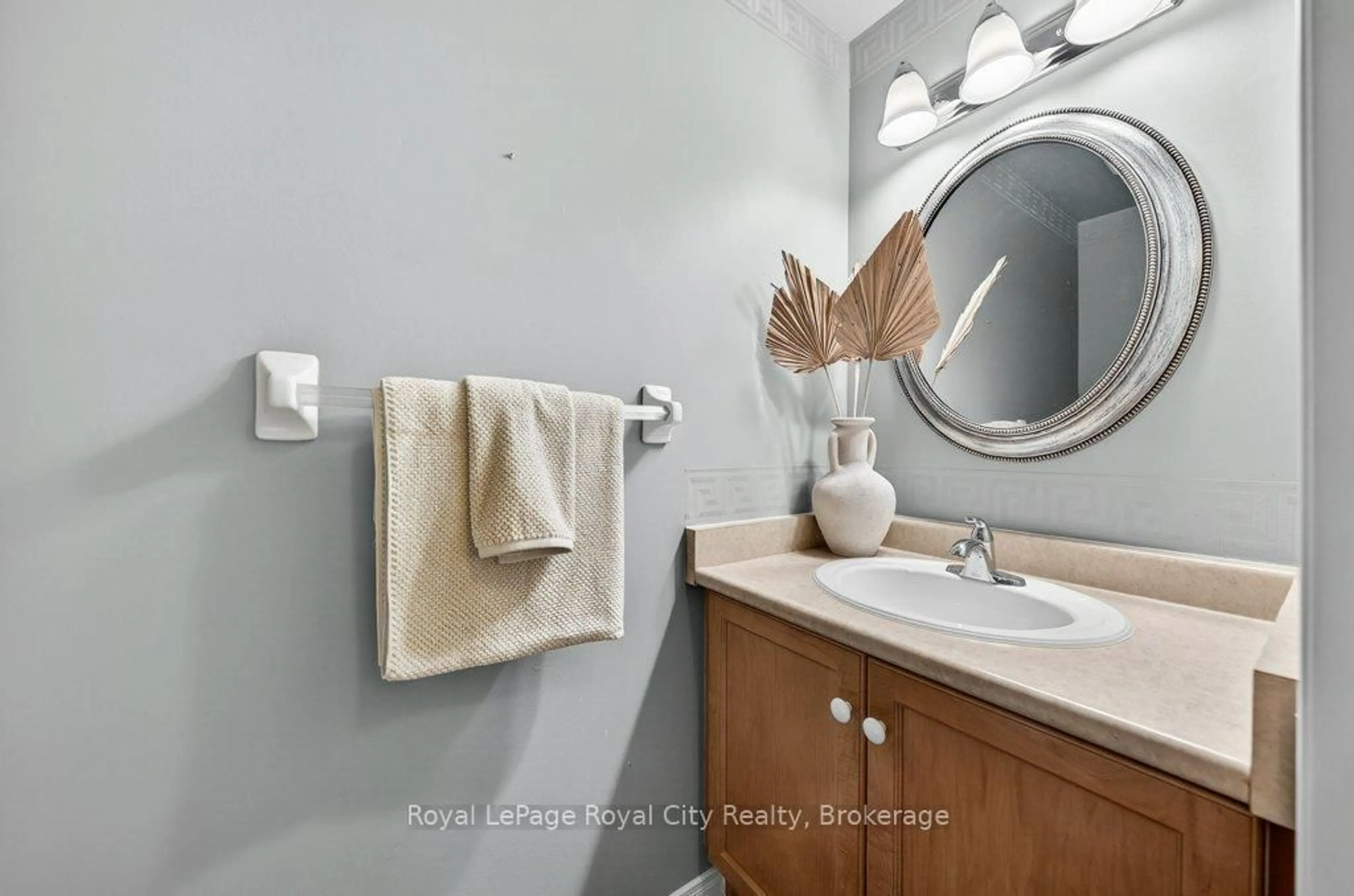 Standard bathroom, ceramic/tile floor for 66 Rodgers Rd #37, Guelph Ontario N1G 4Y5