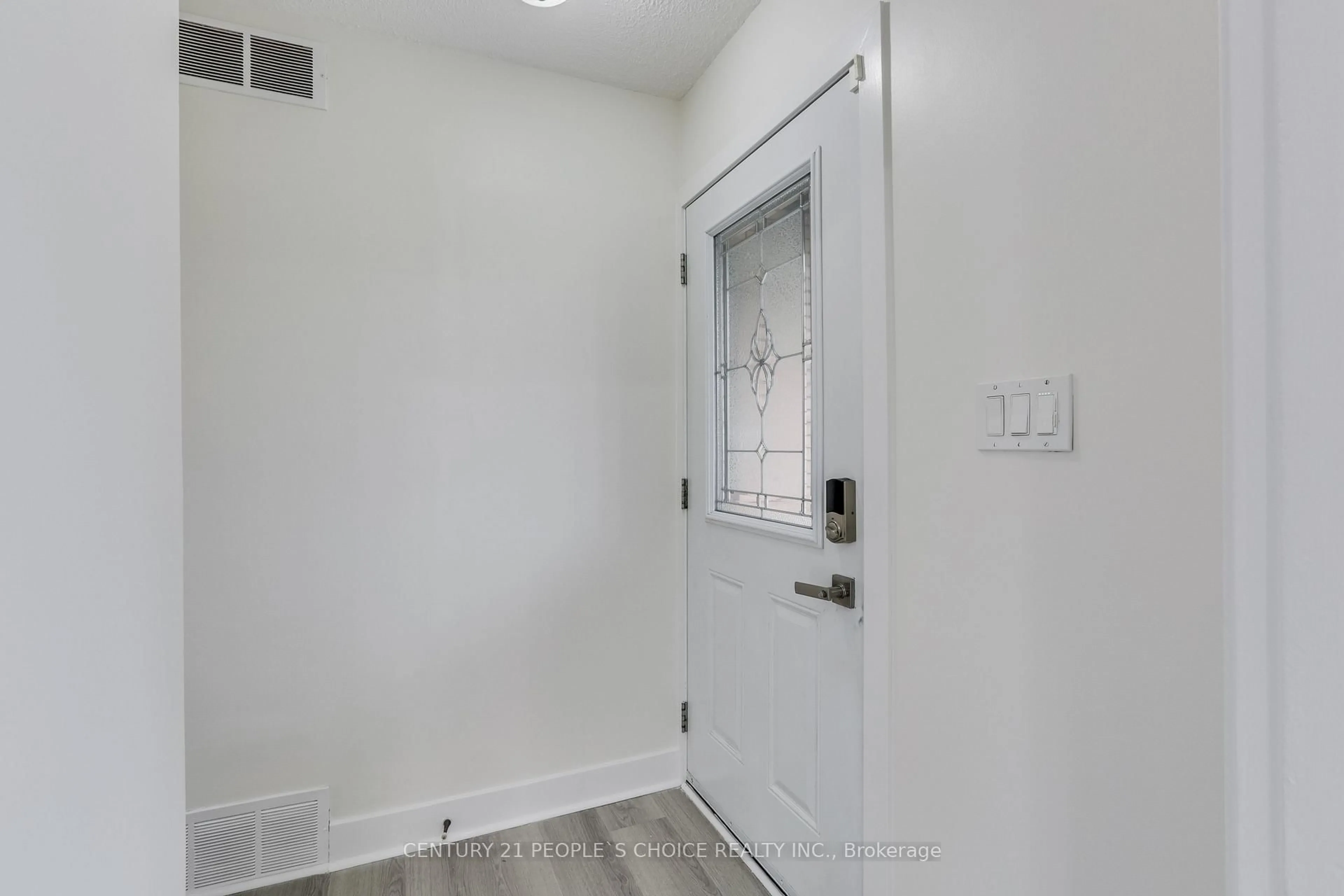 Unknown for 545 CRESTON Ave, London South Ontario N6C 3A5