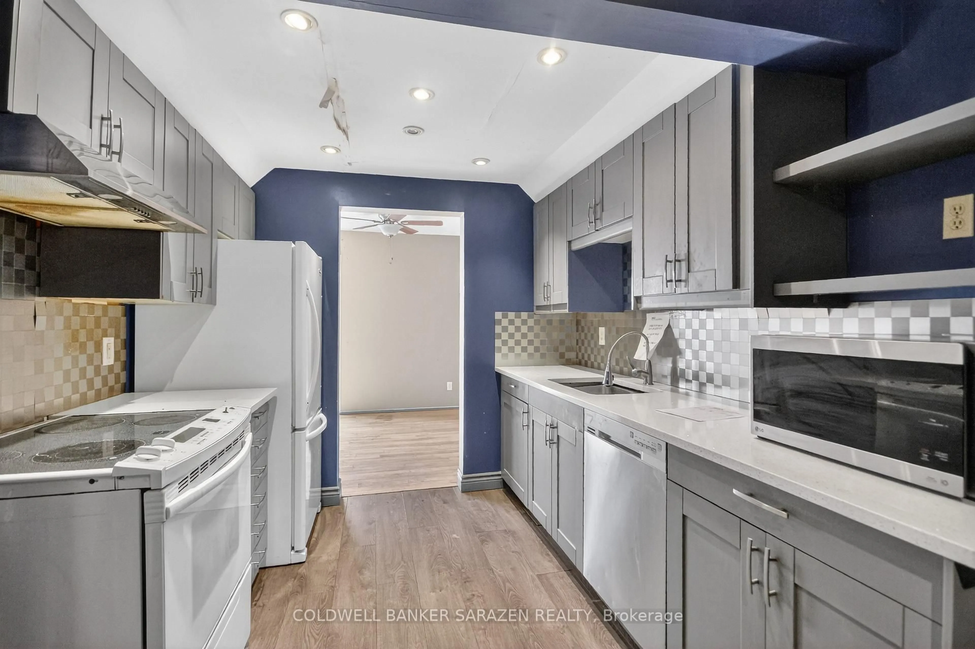 Unknown for 1125 Millwood Crt #30, Orleans Ontario K1C 3E9