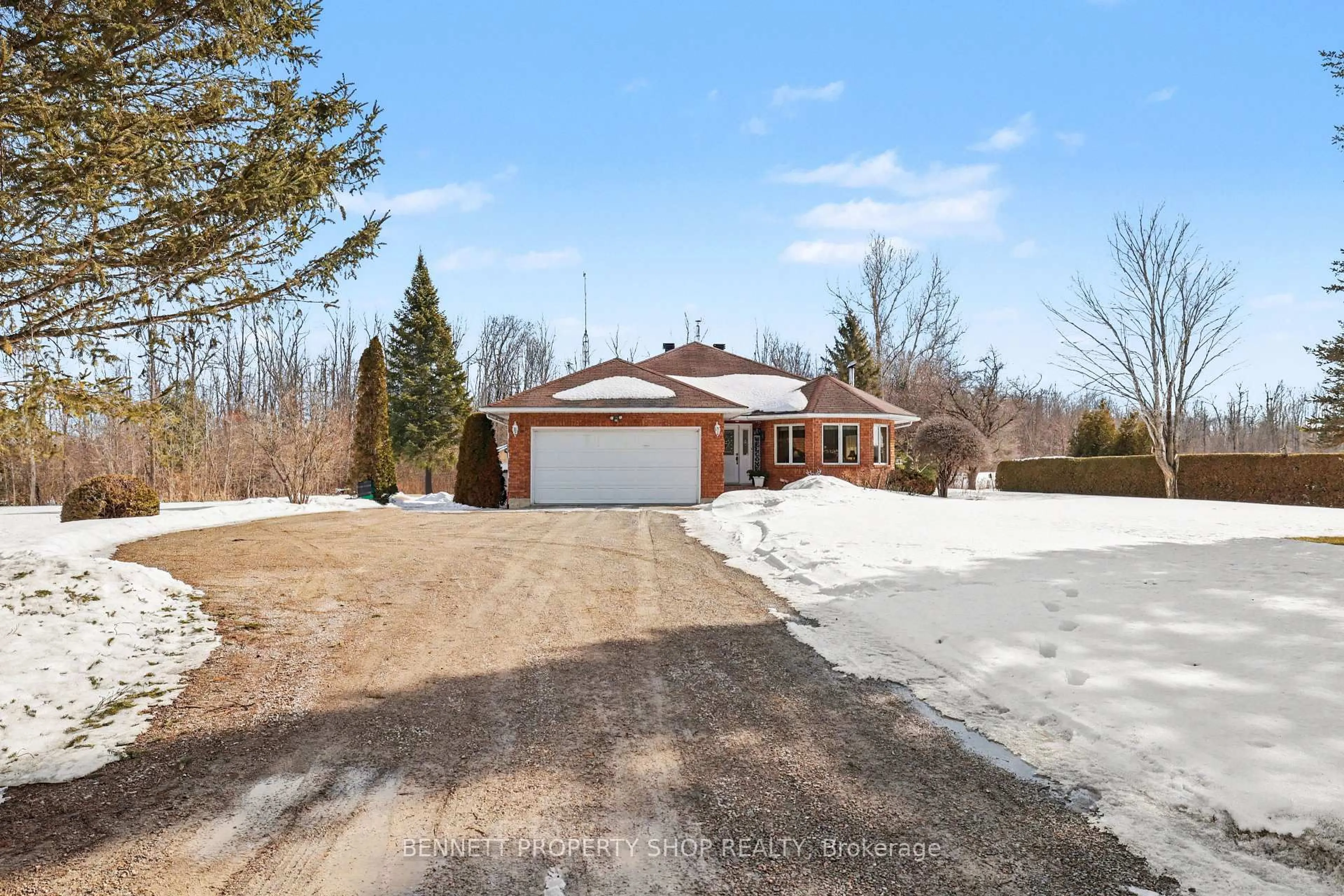 A pic from outside/outdoor area/front of a property/back of a property/a pic from drone, street for 579 Kelly-Jordan Rd, Smiths Falls Ontario K7A 4S4