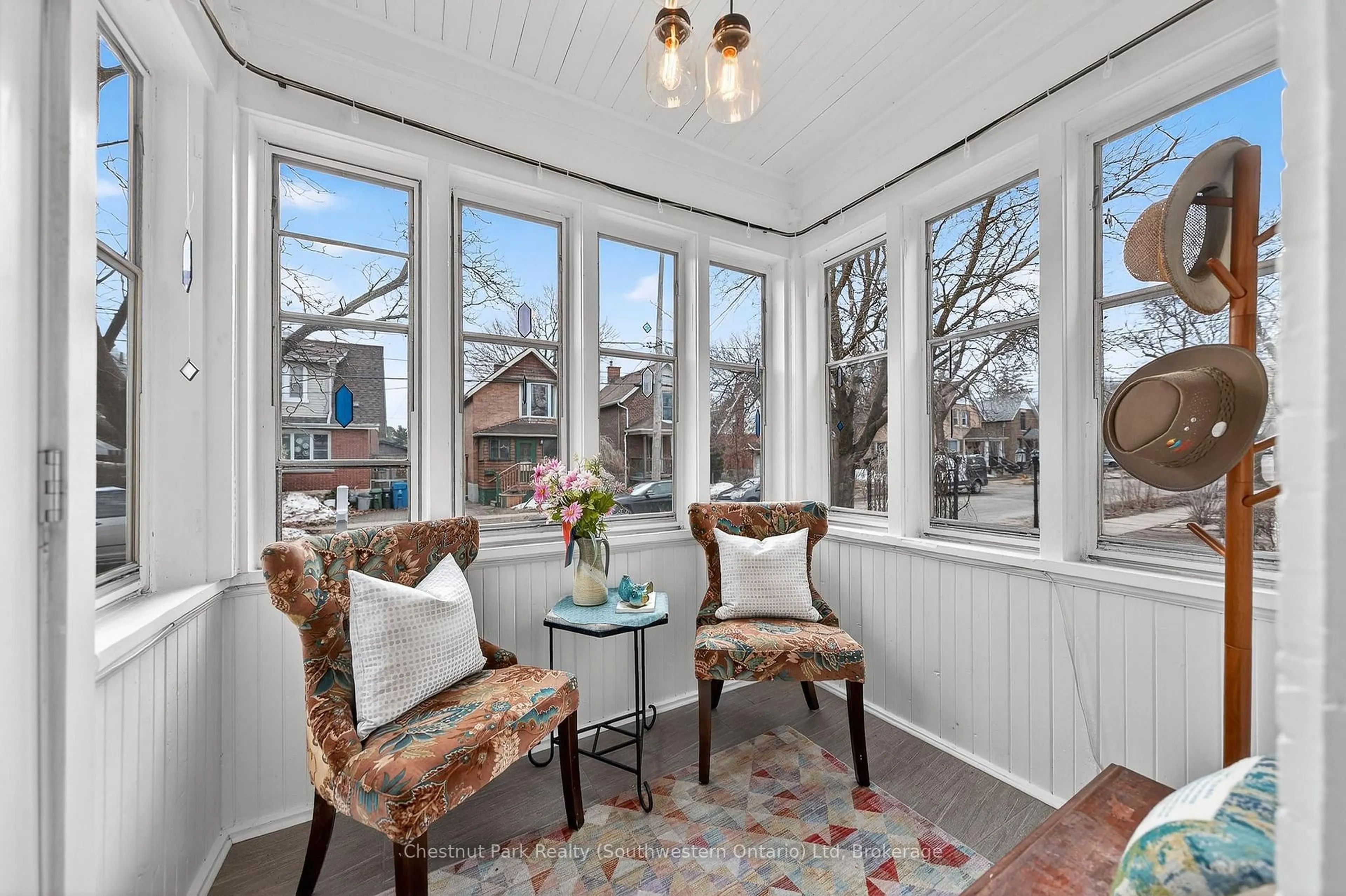 Unknown for 122 Kingsmill Ave, Guelph Ontario N1E 5W2