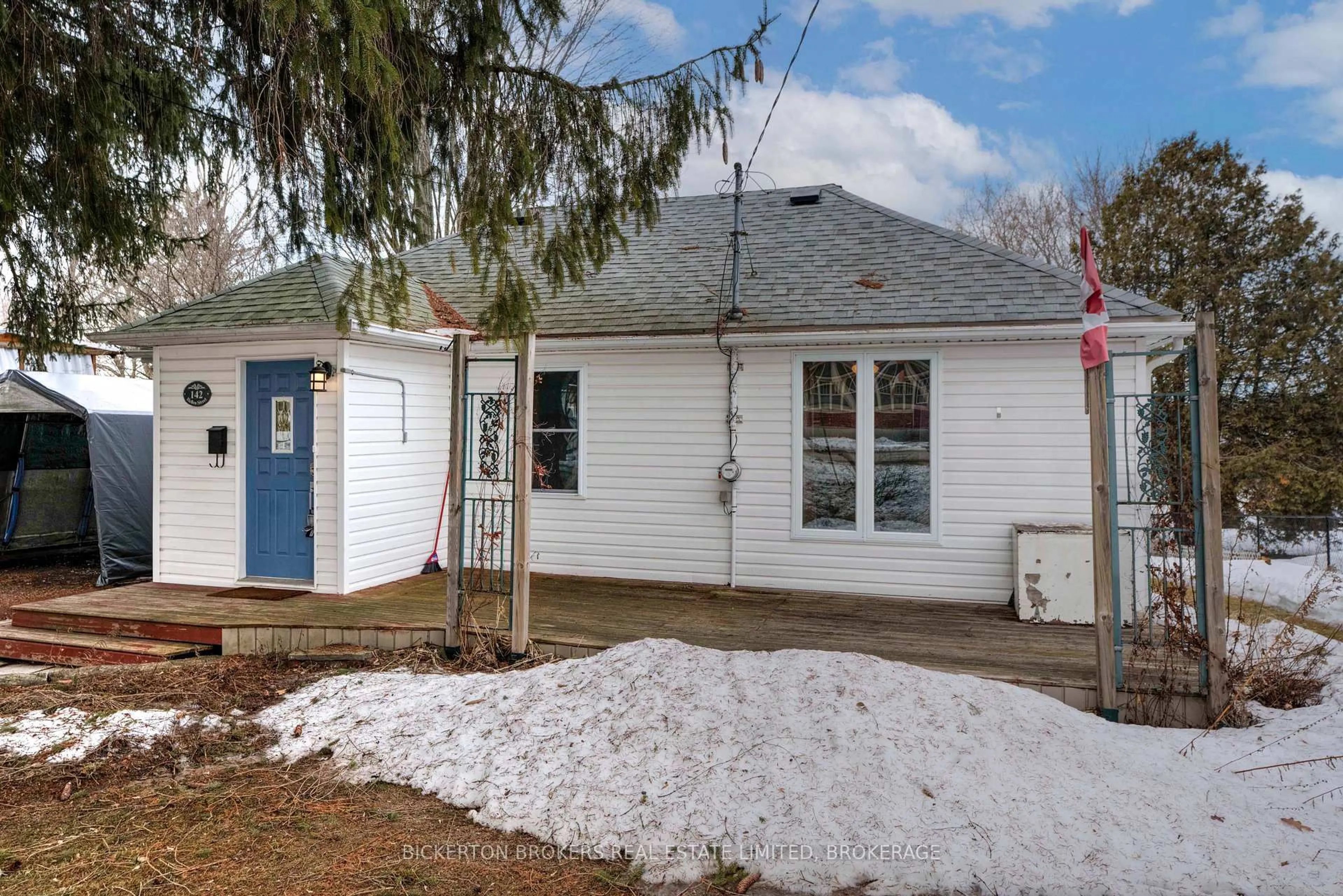 Unknown for 142 Hellen St, Leeds and the Thousand Islands Ontario K0H 2N0