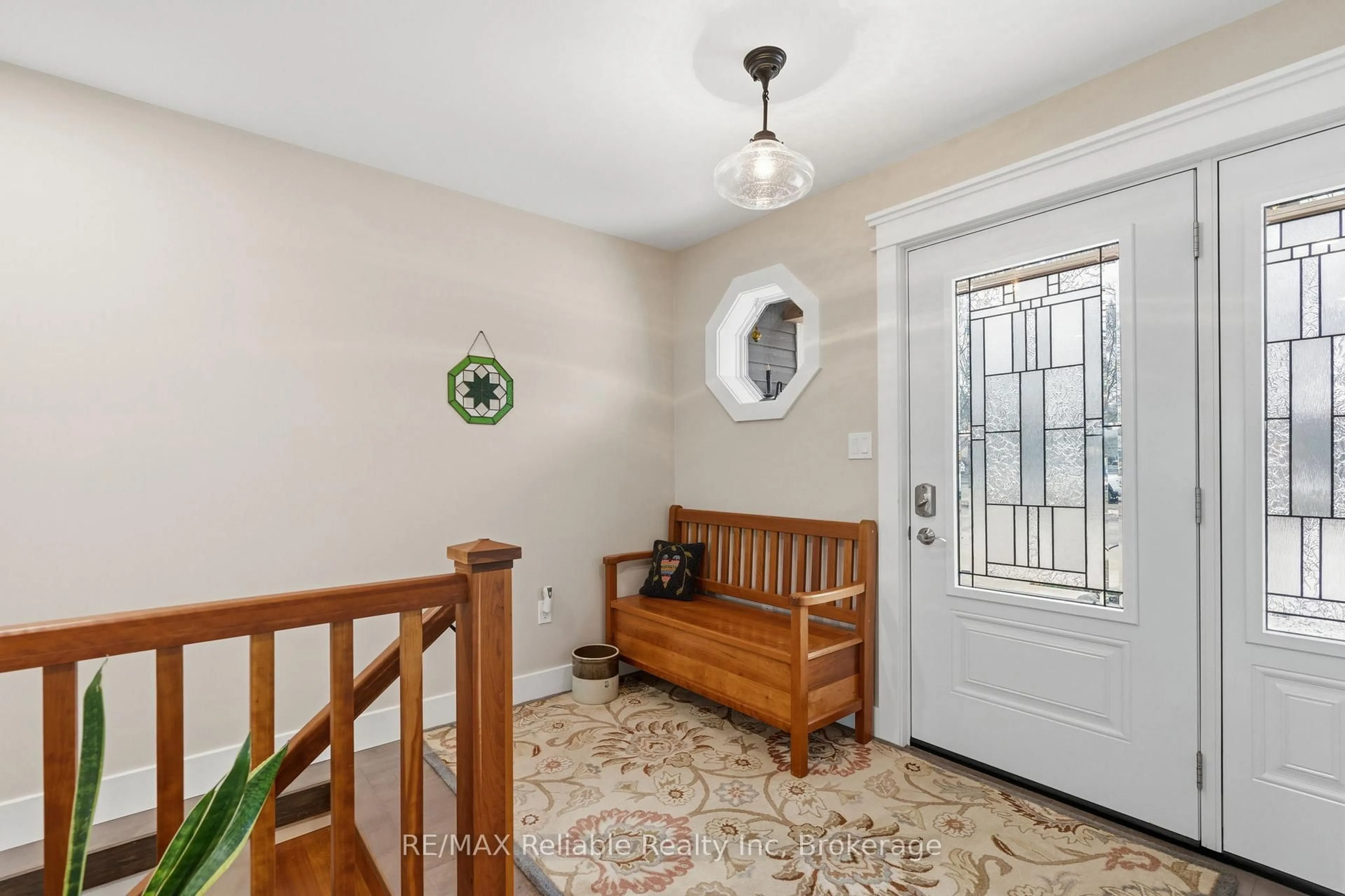 Indoor entryway for 144 James St, Huron East Ontario N0K 1W0