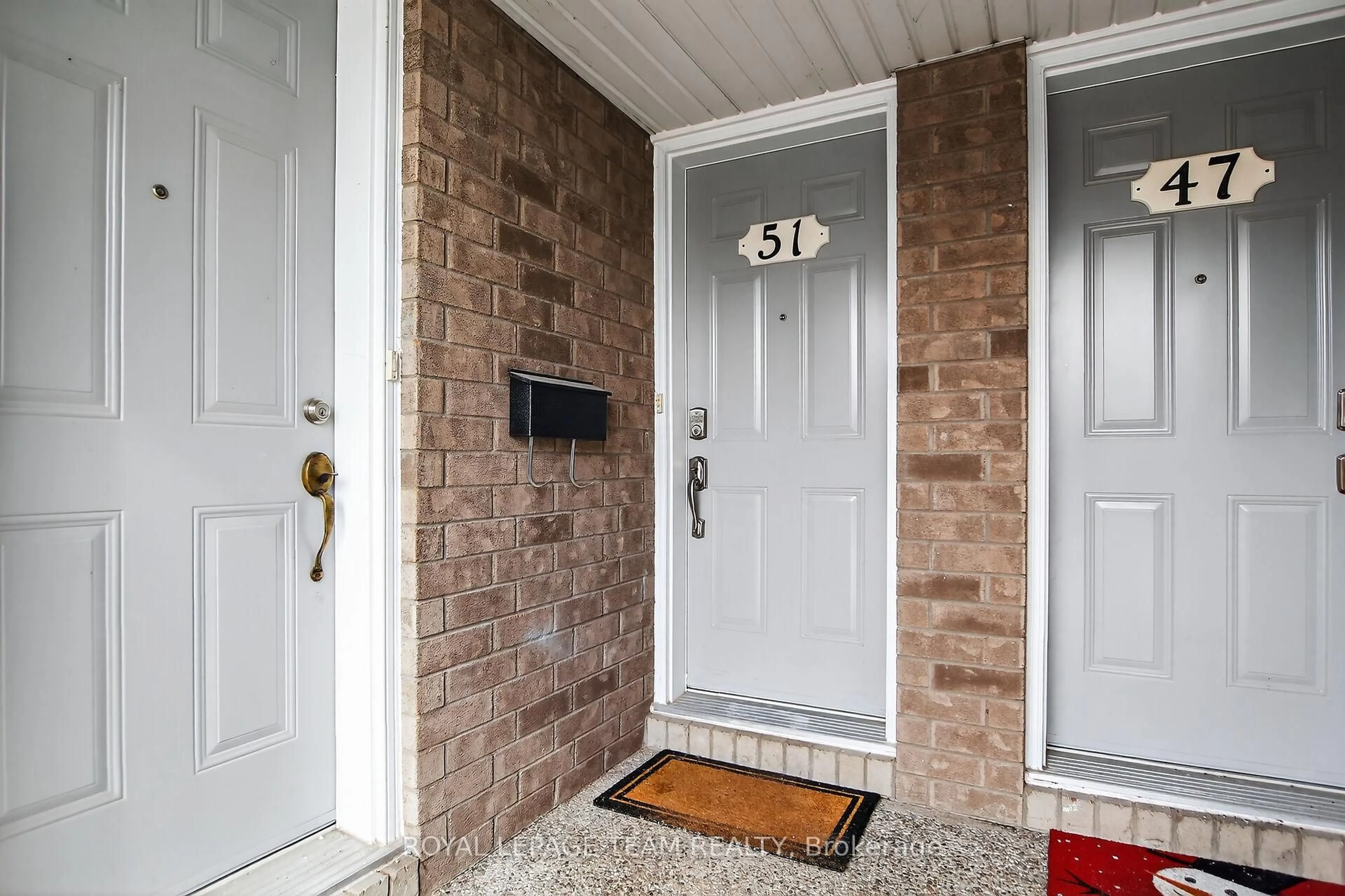 Indoor entryway for 51 Waterbridge Dr #15, Ottawa Ontario K2G 6T9