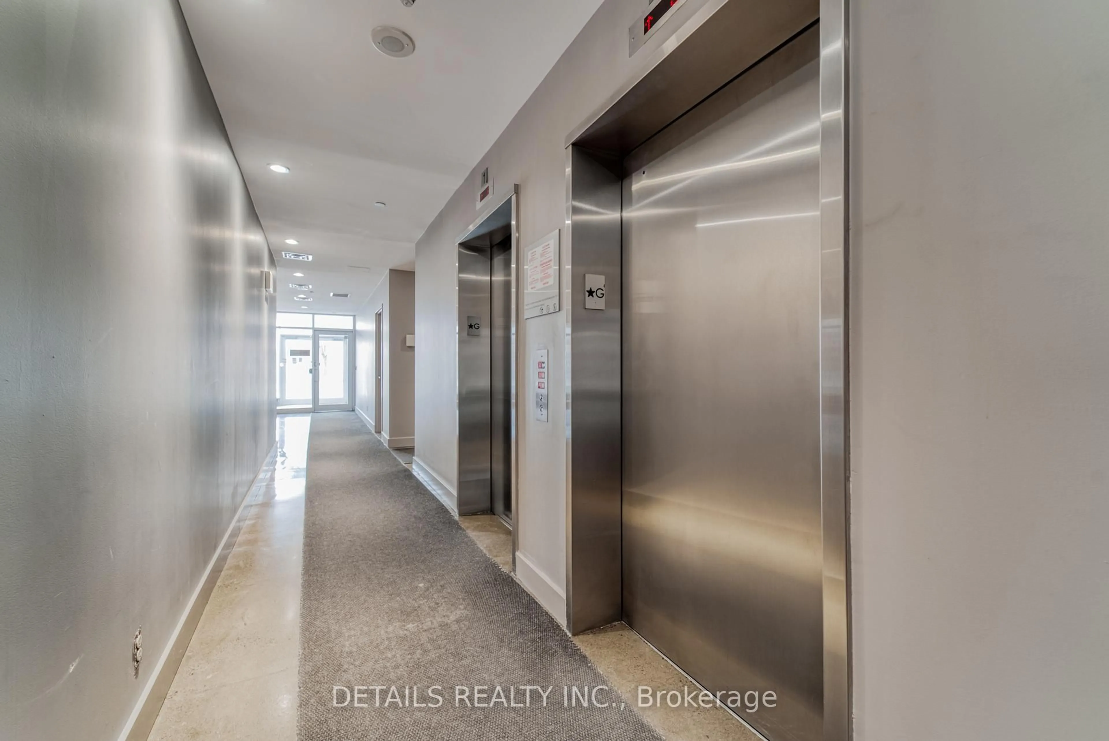 Indoor foyer for 180 YORK St #308, Ottawa Ontario K1N 1J6