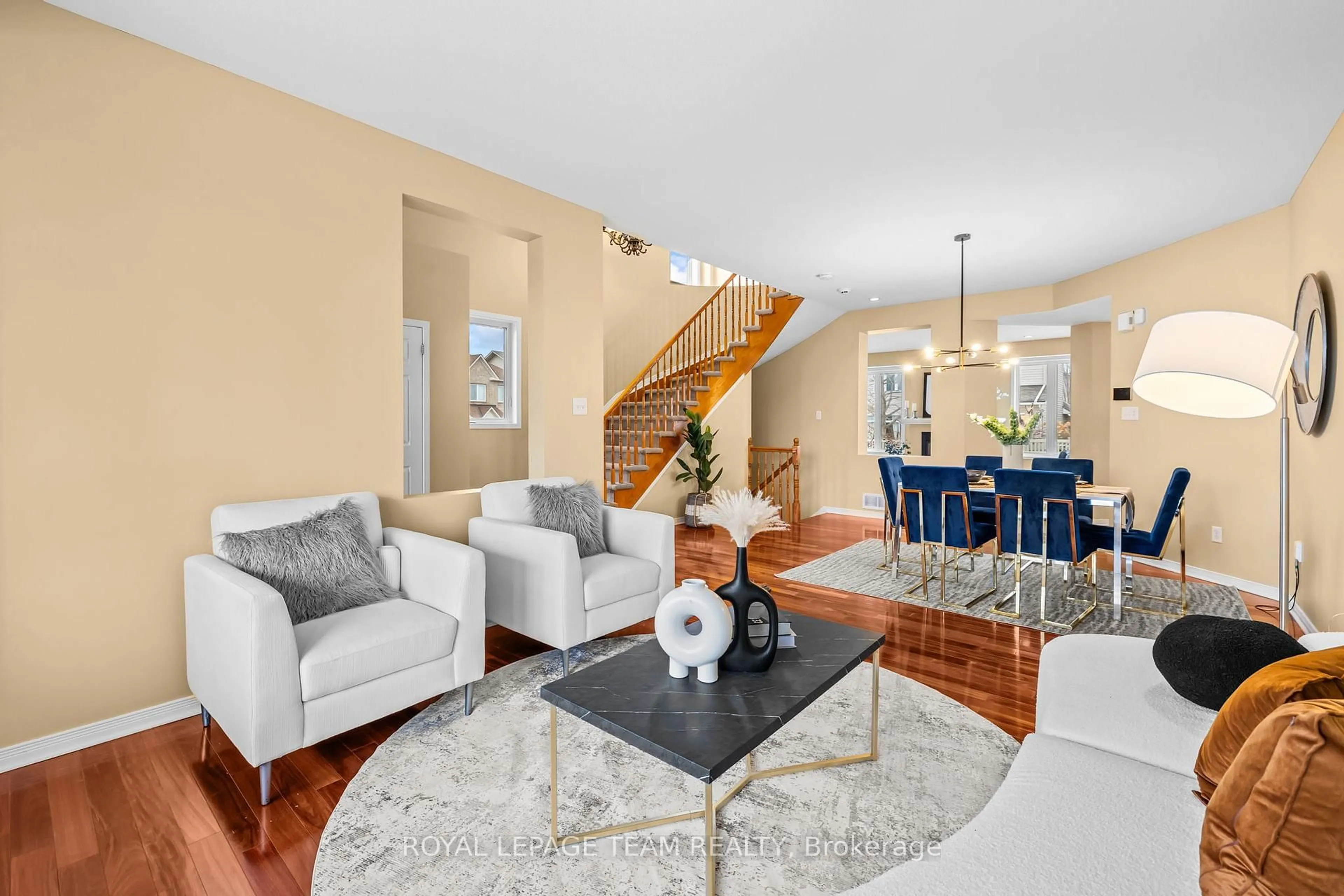 Living room with furniture, unknown for 522 Kentmare Cres, Ottawa Ontario K2J 5P3