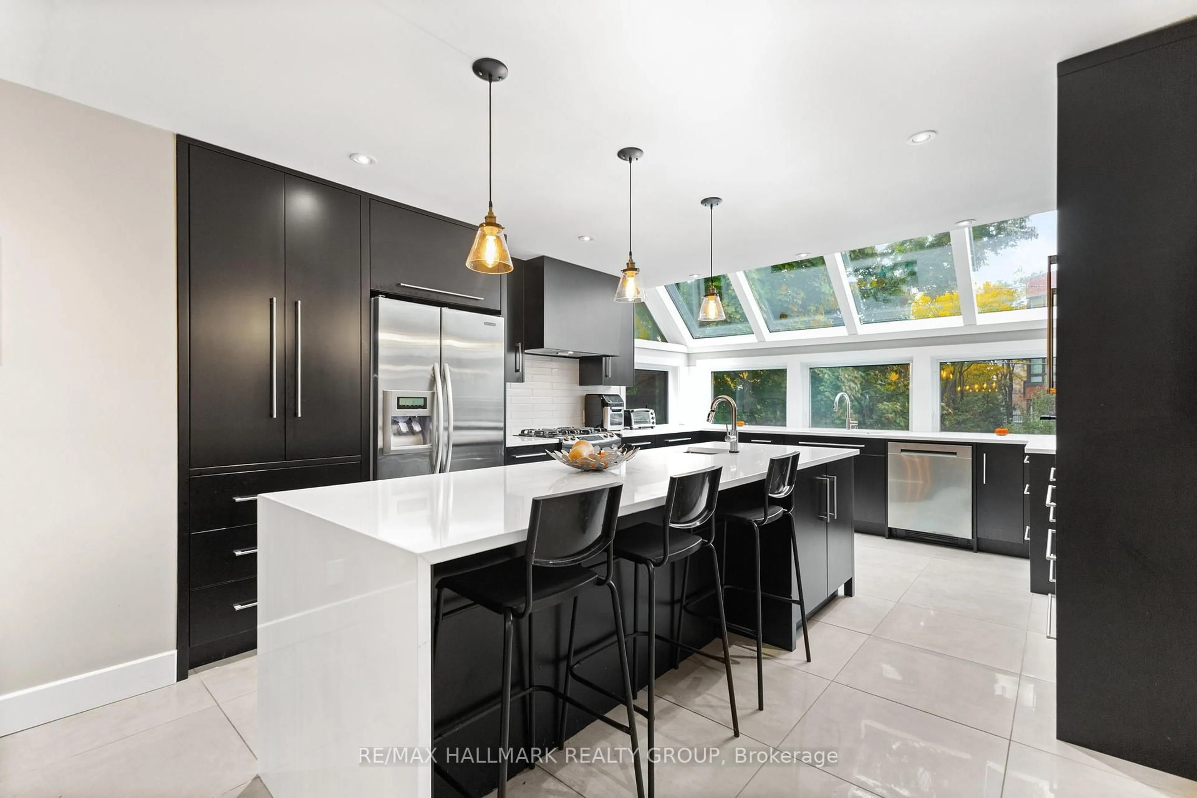 Contemporary kitchen, ceramic/tile floor for 501 Wilbrod St, Ottawa Ontario K1N 5R4