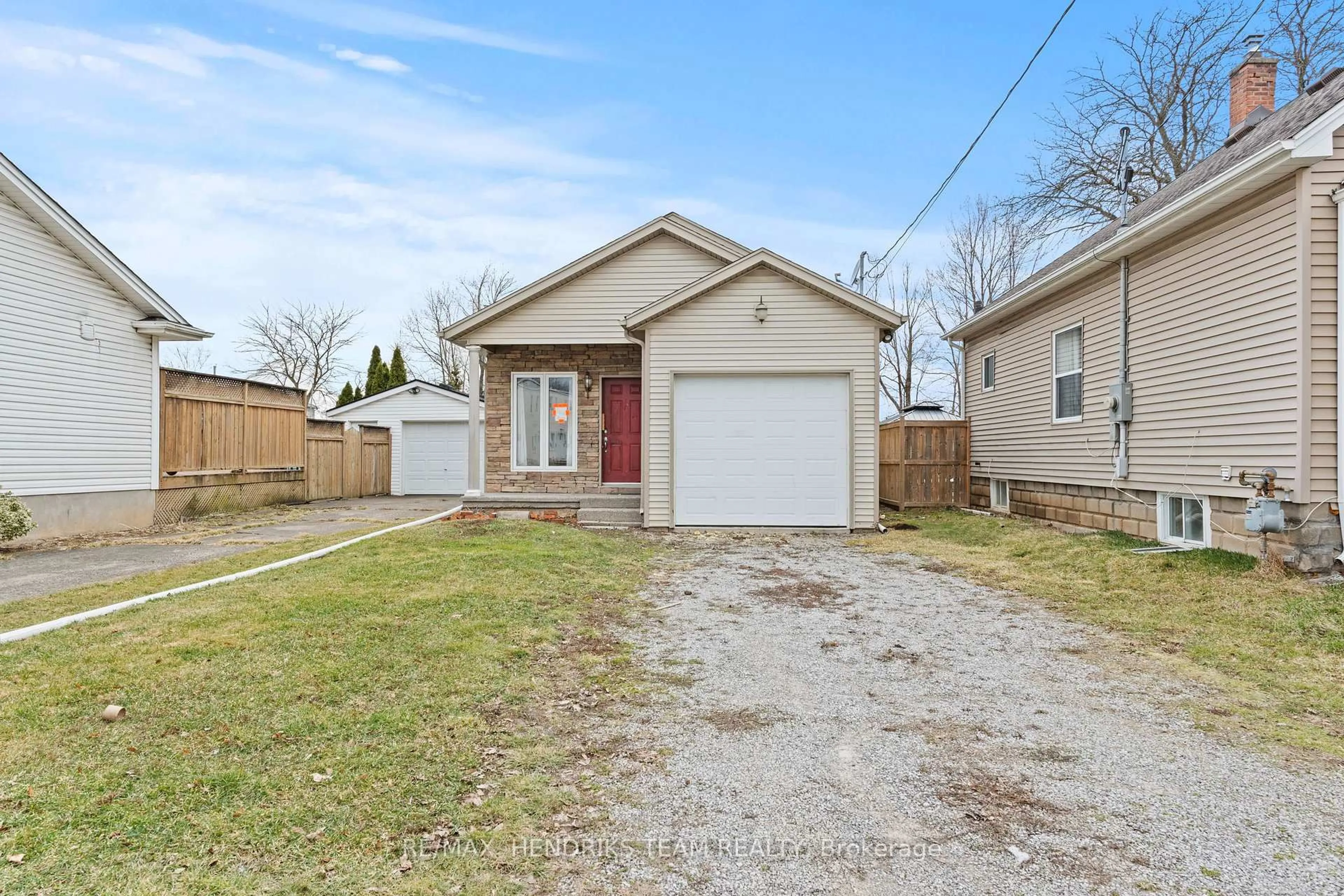 Unknown for 46A Pelham Rd, St. Catharines Ontario L2S 1R4