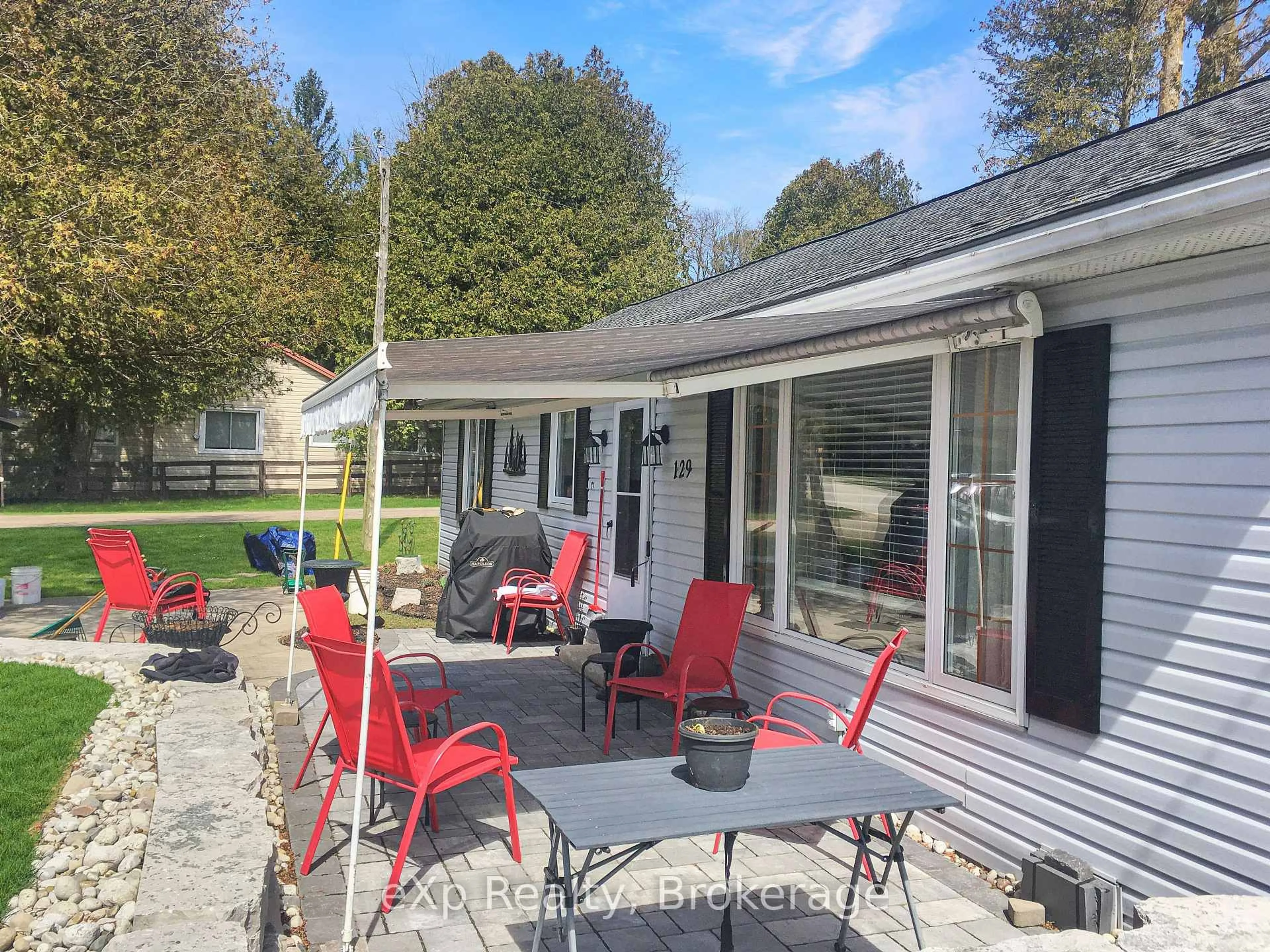 Patio, unknown for 129 Lake Rosalind Road 1, Brockton Ontario N4N 3B9