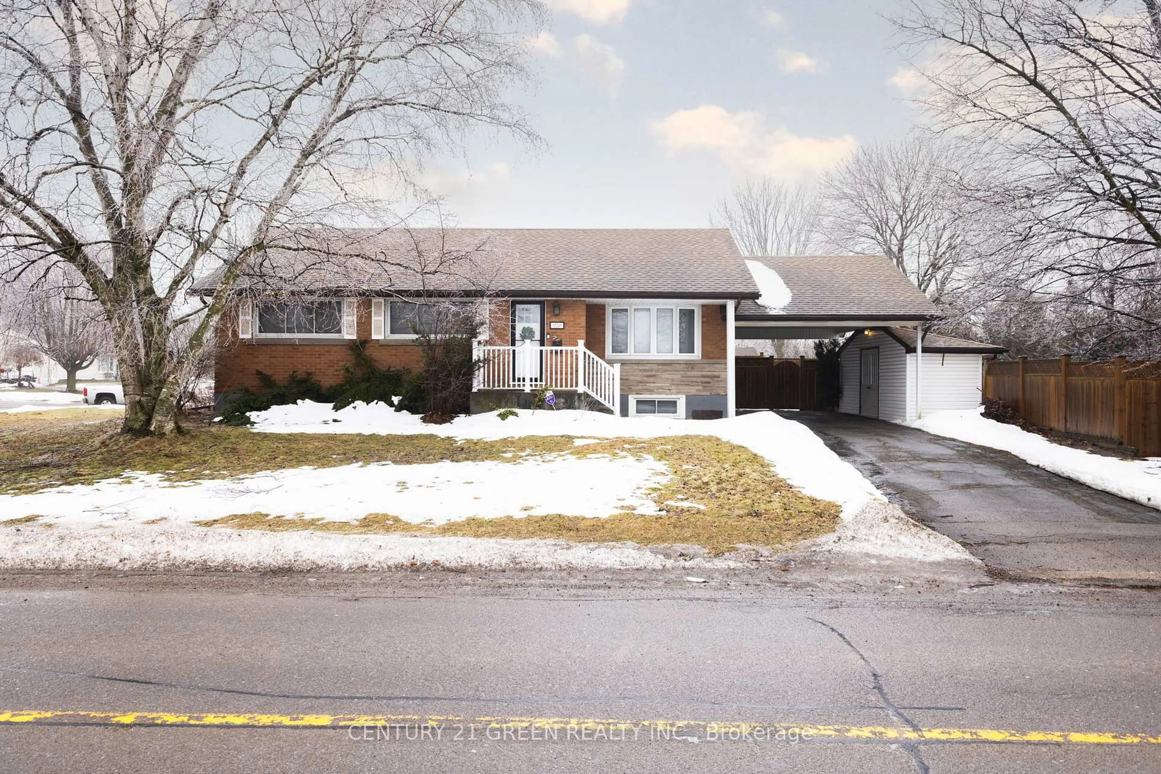 Home with brick exterior material, street for 6558 Huggins St, Niagara Falls Ontario L2J 1H4