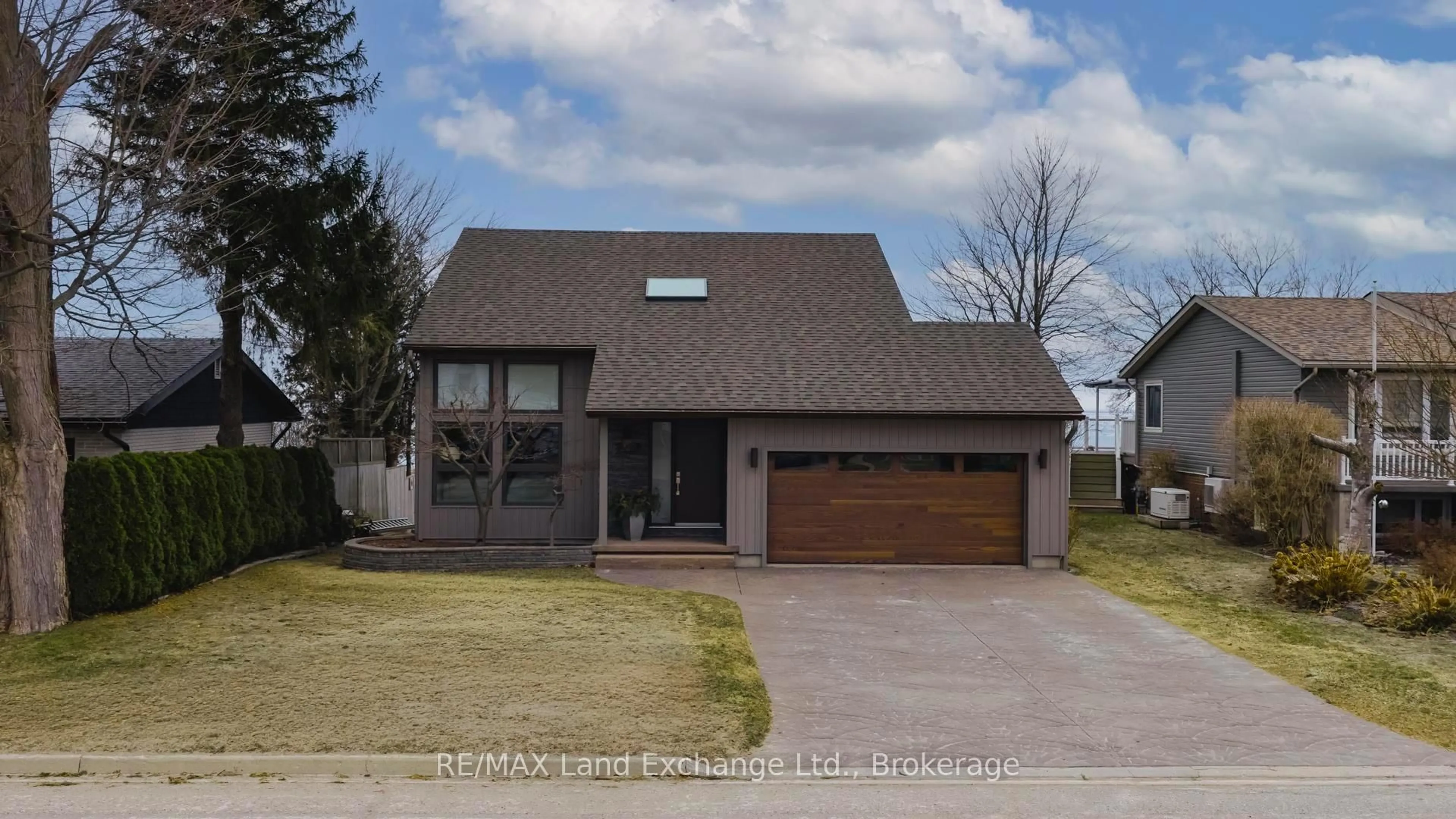 Home with brick exterior material, street for 222 Penetangore Row, Kincardine Ontario N2Z 2P6