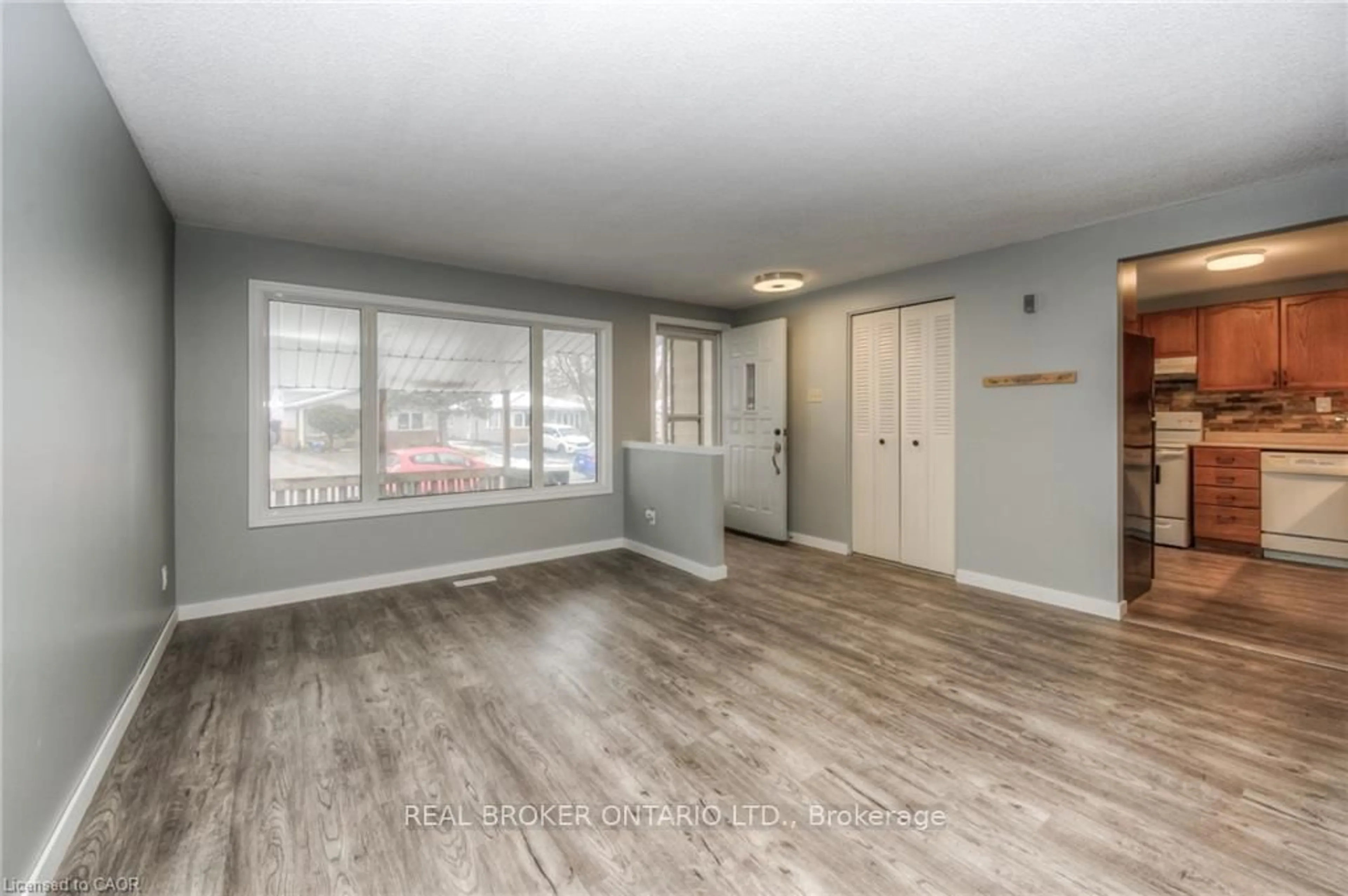 A pic of a room for 74 Helene Cres, Waterloo Ontario N2L 5E5