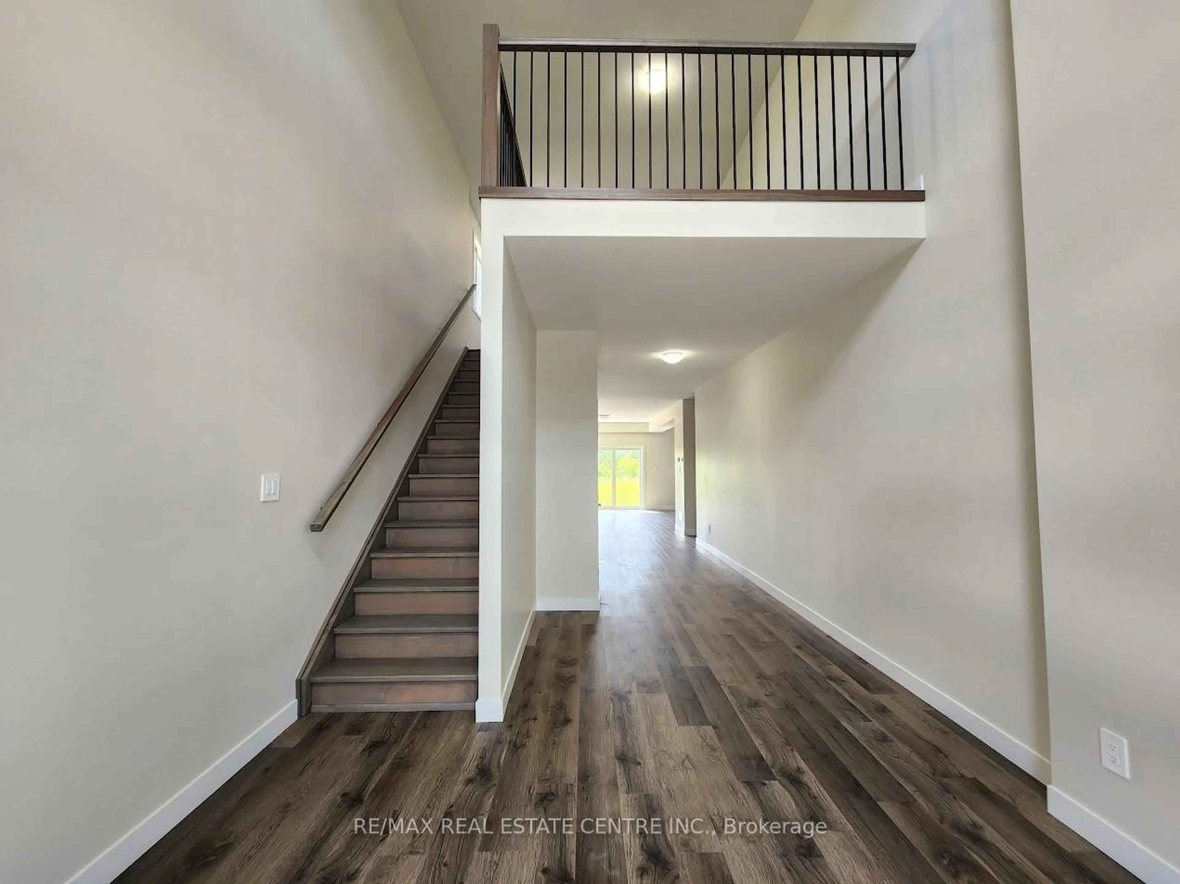 Unknown for 6837 Royal Magnolia Ave, London South Ontario N6P 1H5