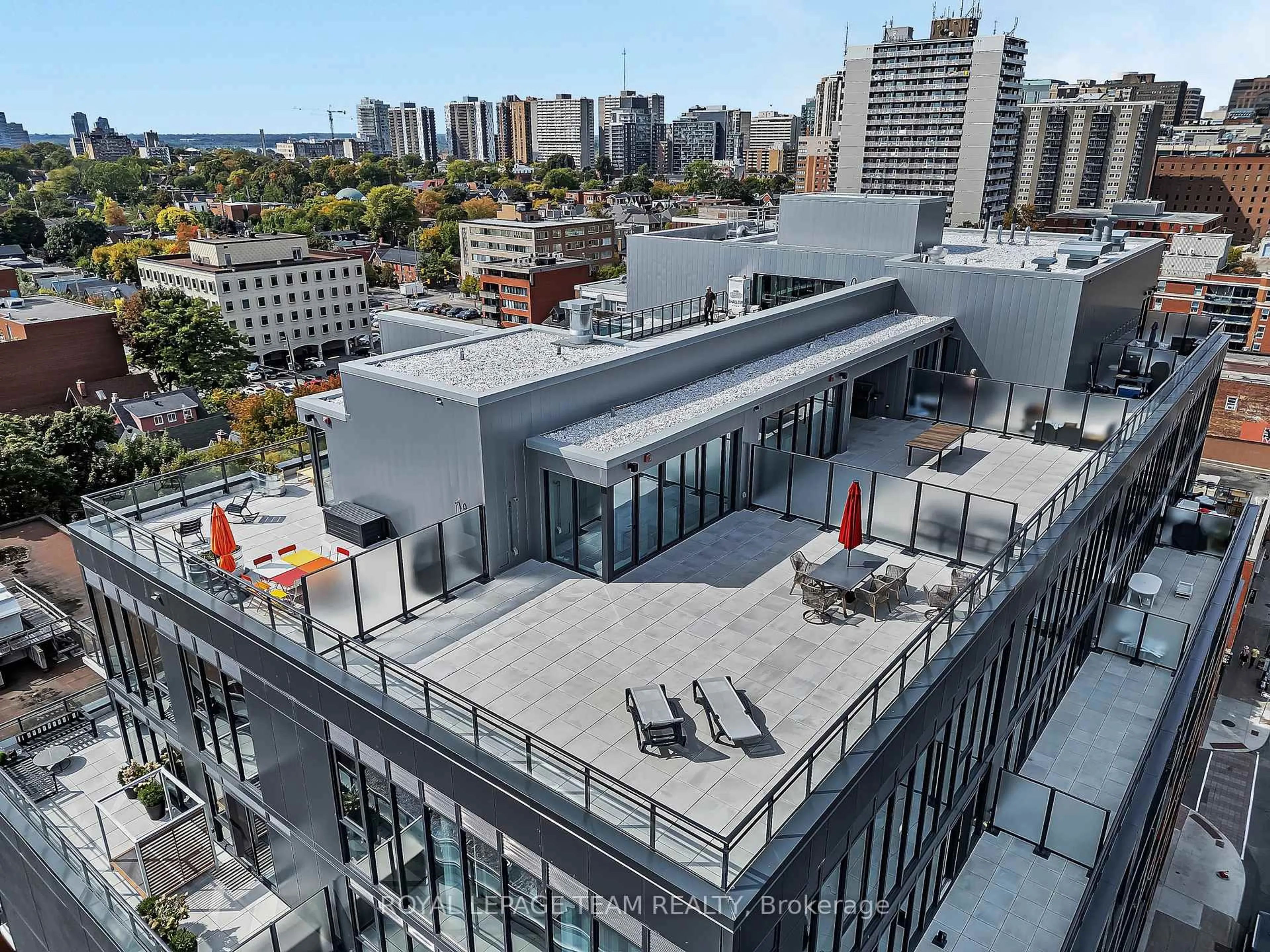 A pic from outside/outdoor area/front of a property/back of a property/a pic from drone, city buildings view from balcony for 10 James St #210, Ottawa Ontario K2P 1T2