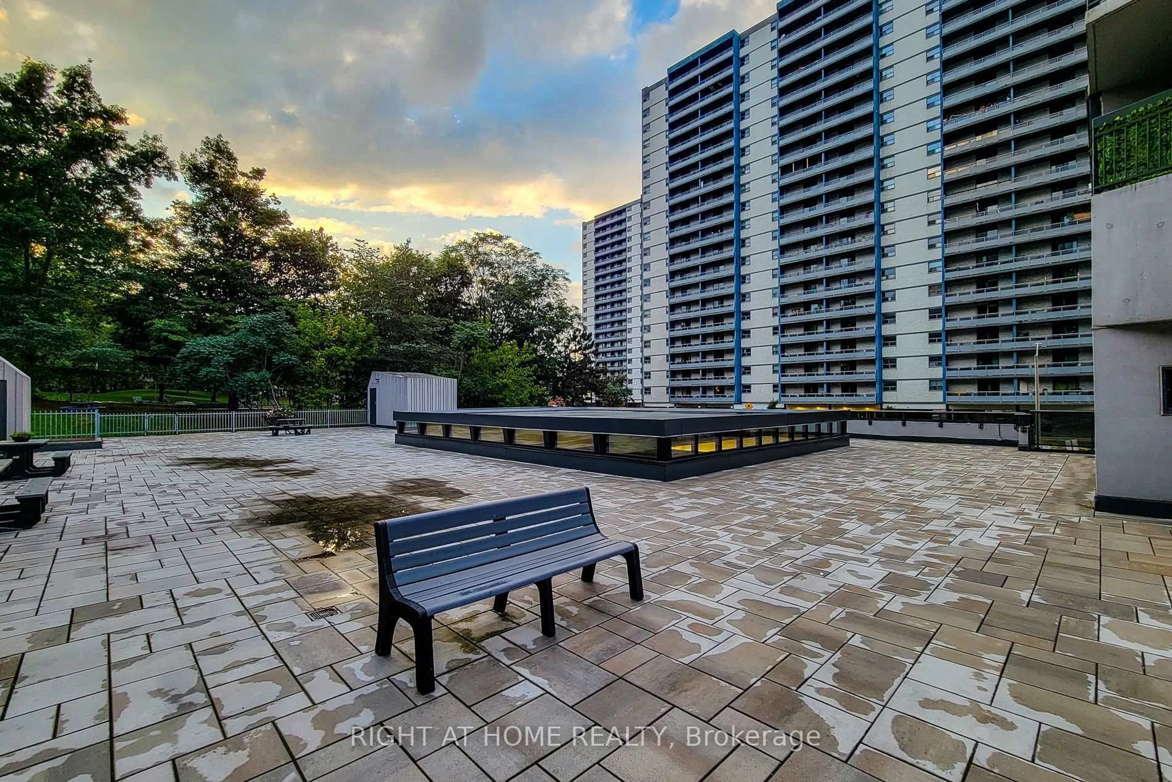 Patio, city buildings view from balcony for 150 Charlton Ave #601, Hamilton Ontario L8N 3X3