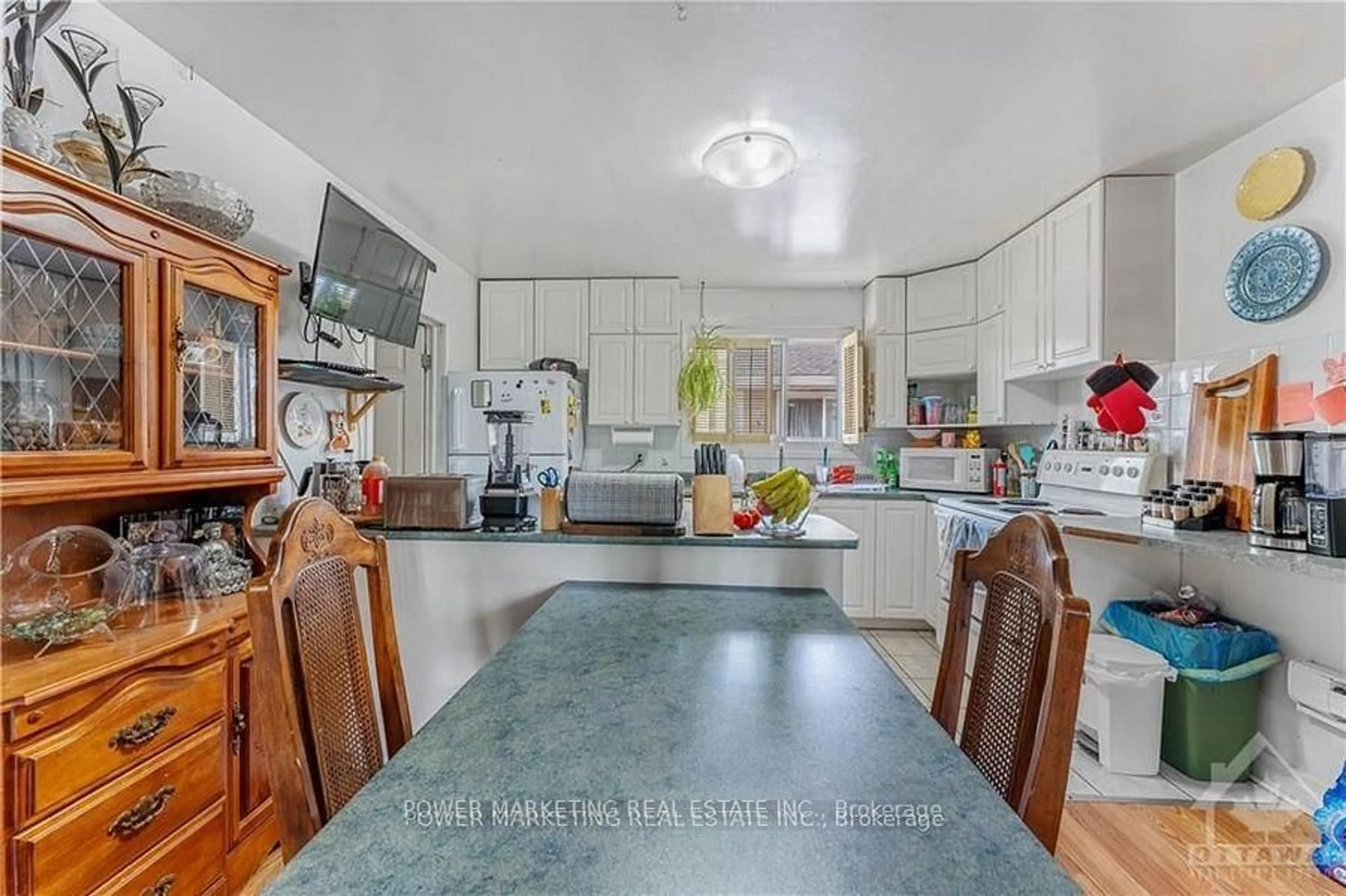 Open concept kitchen, unknown for 2445 CLEMENTINE Blvd, Ottawa Ontario K1V 8E1