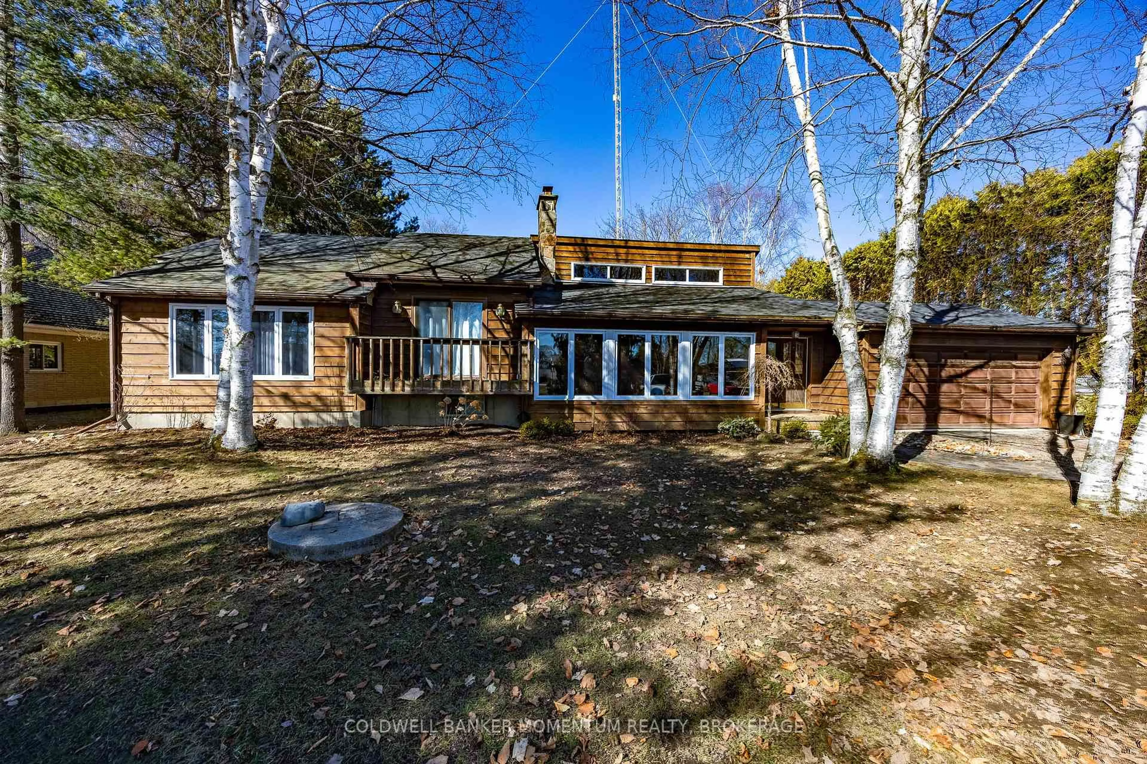 A pic from outside/outdoor area/front of a property/back of a property/a pic from drone, unknown for 917 Concession Road 6 Rd, Norfolk Ontario N0E 1Y0