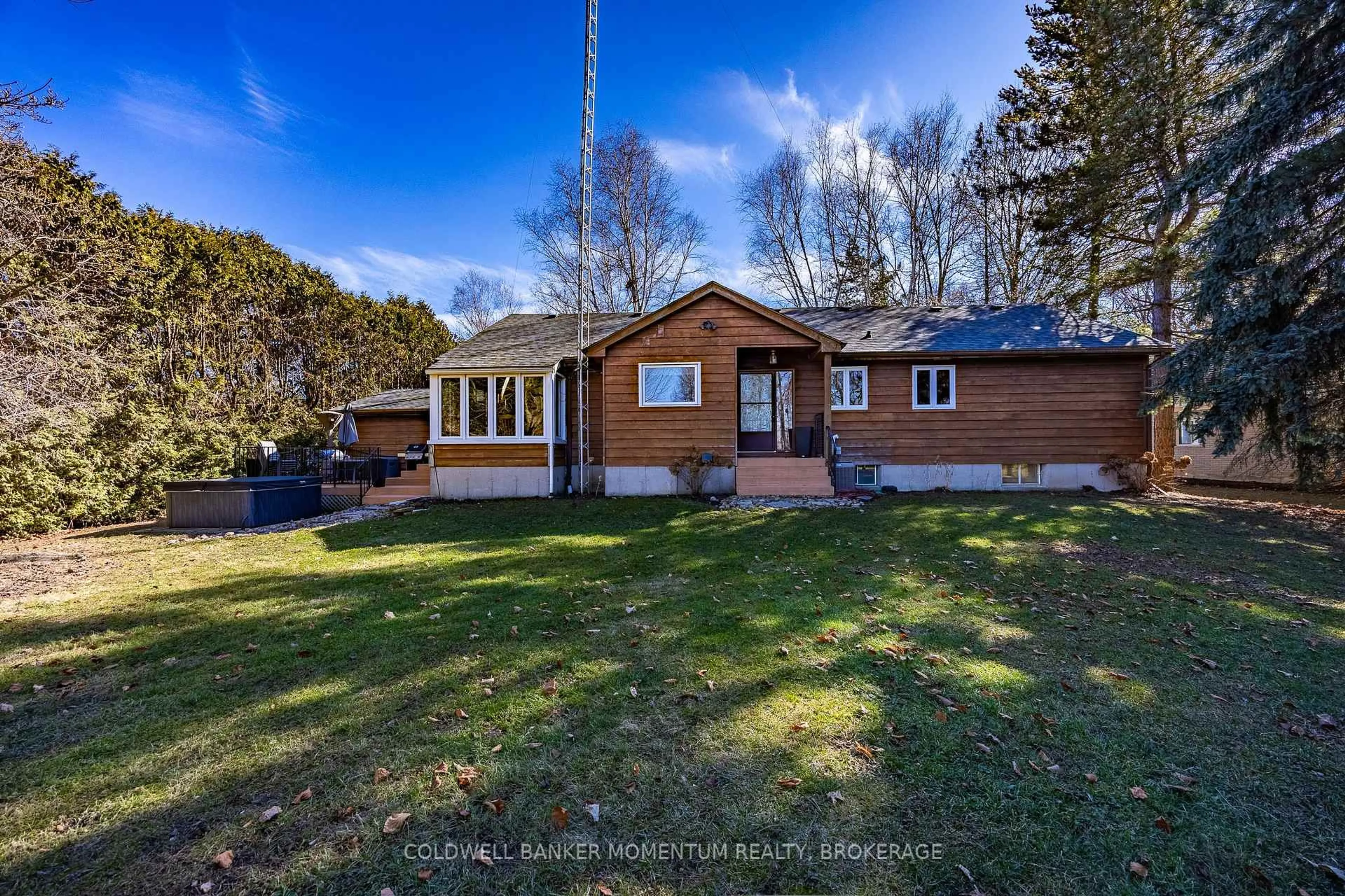 A pic from outside/outdoor area/front of a property/back of a property/a pic from drone, unknown for 917 Concession Road 6 Rd, Norfolk Ontario N0E 1Y0