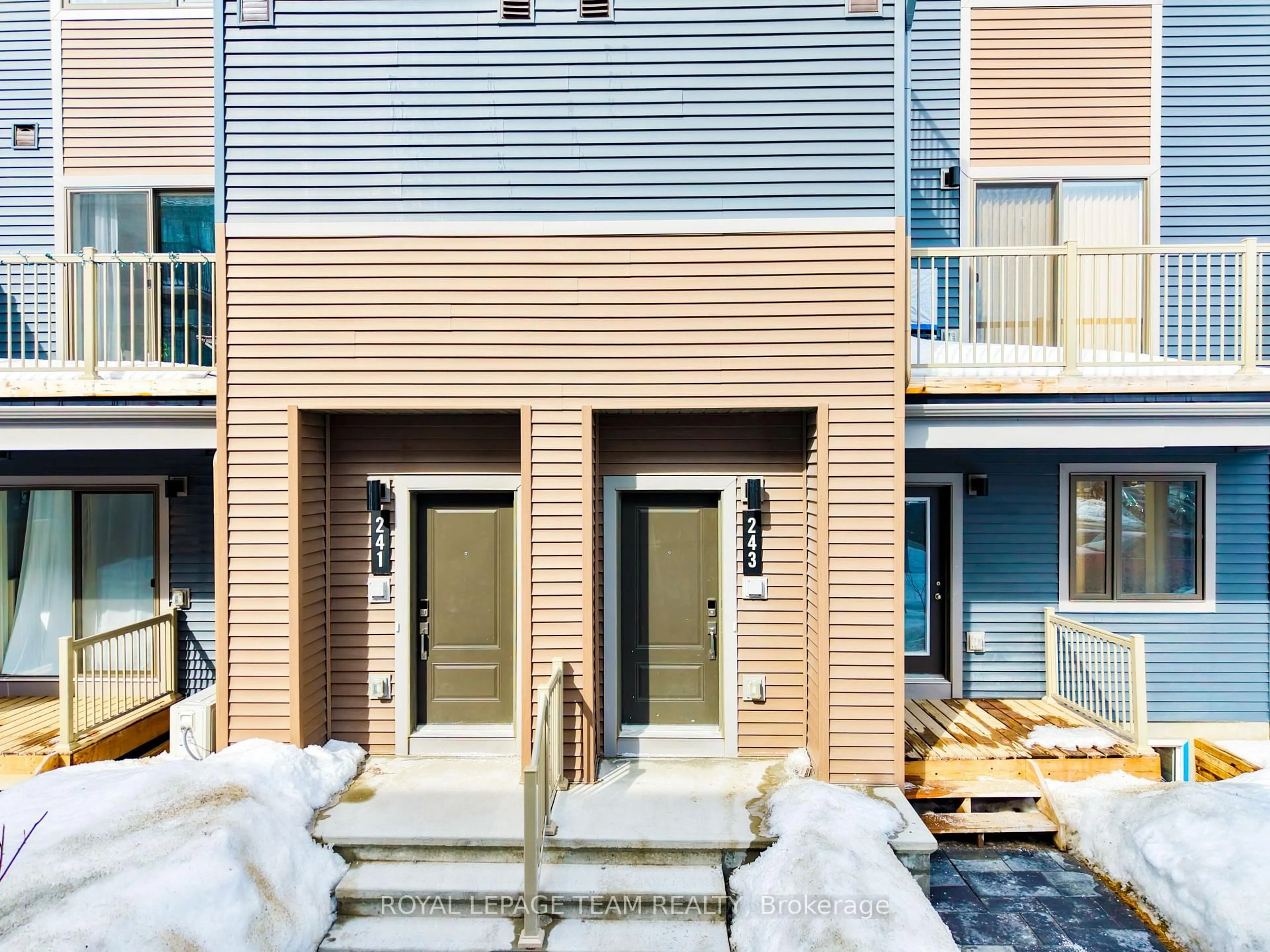 Unknown for 241 David Lewis Private, Ottawa Ontario K4A 5S7