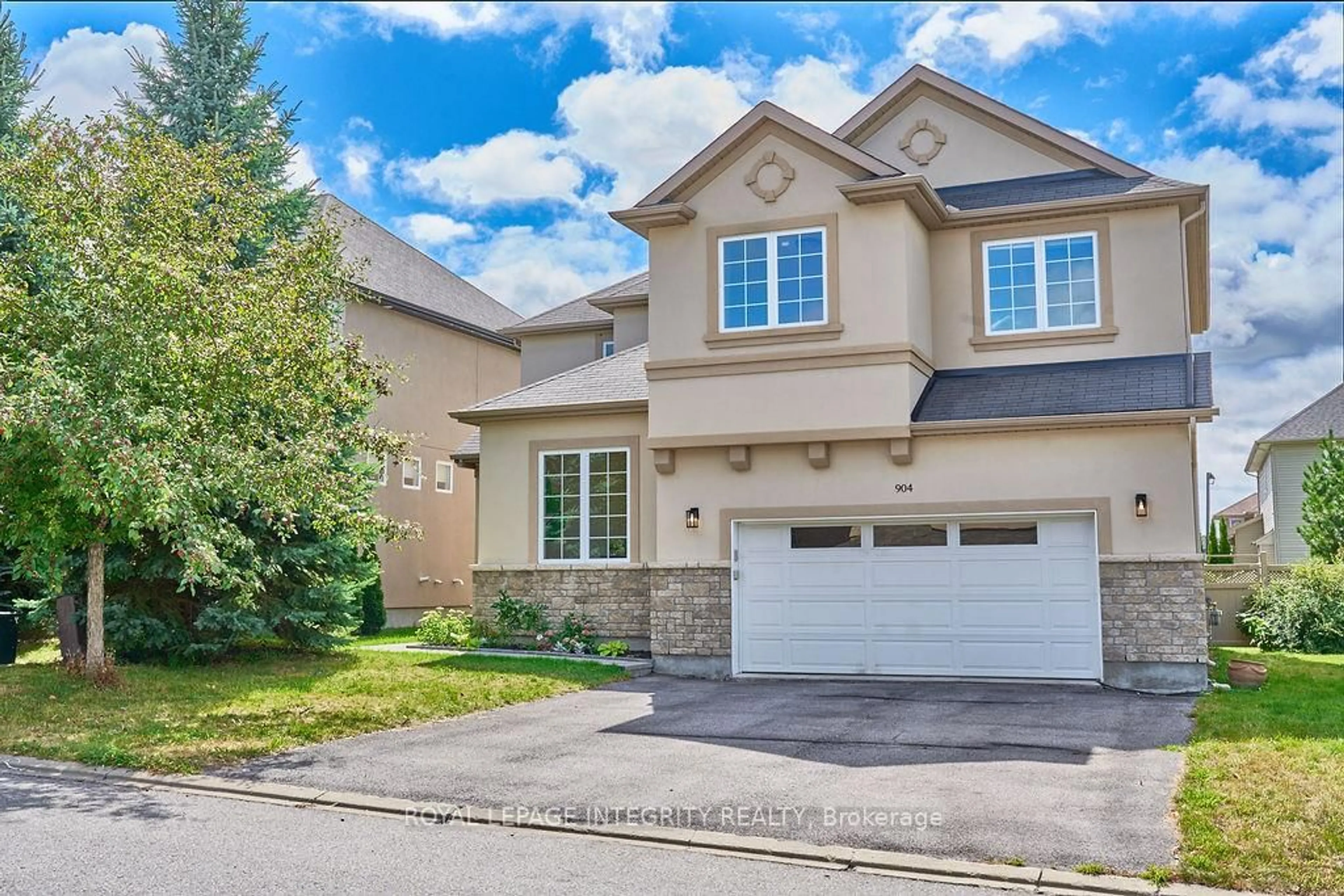 Home with brick exterior material, street for 904 Nettleship Crt, Kanata Ontario K2T 0E9