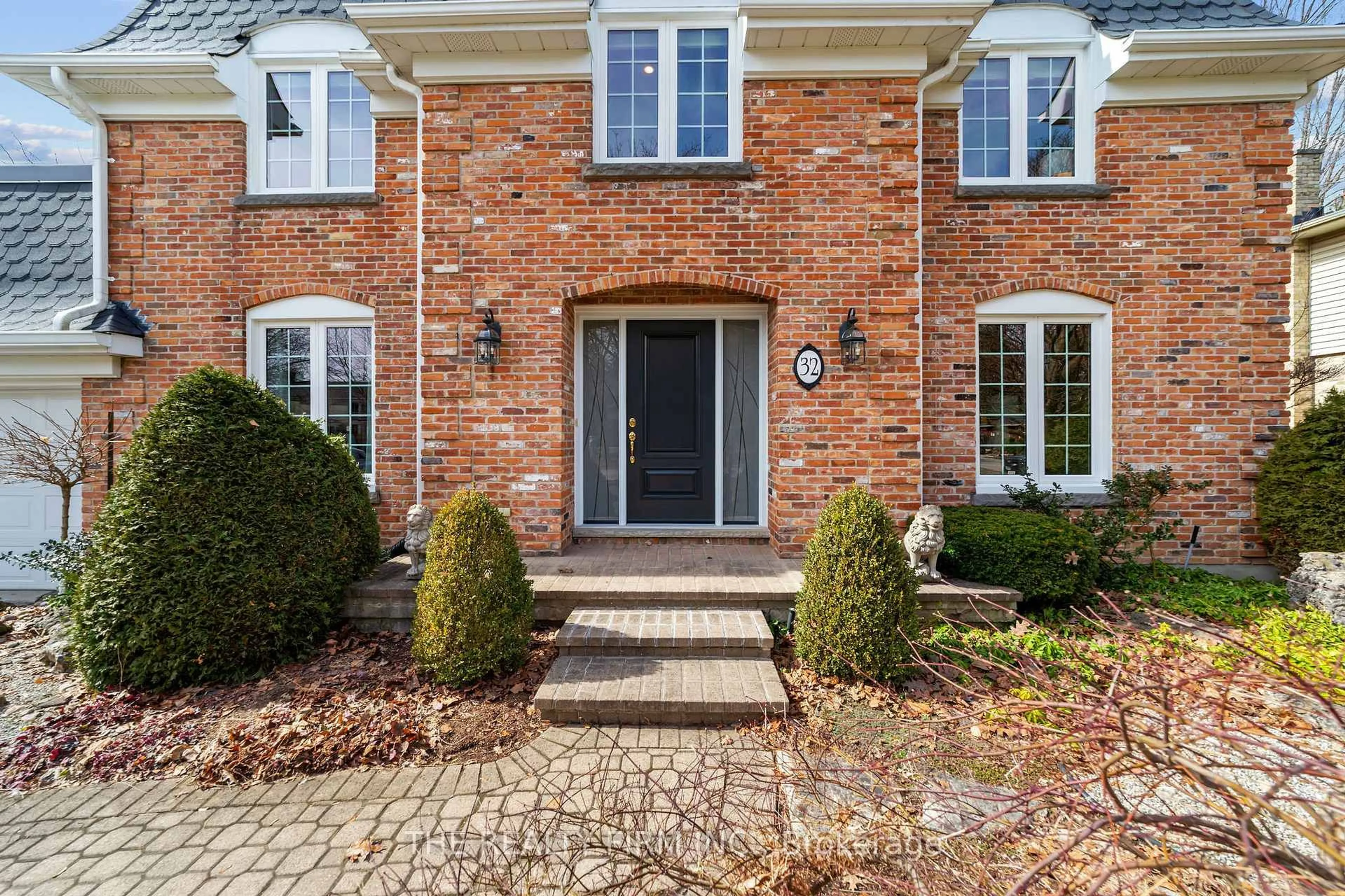 Home with brick exterior material, street for 32 Cherokee Rd, London North Ontario N6G 2N9