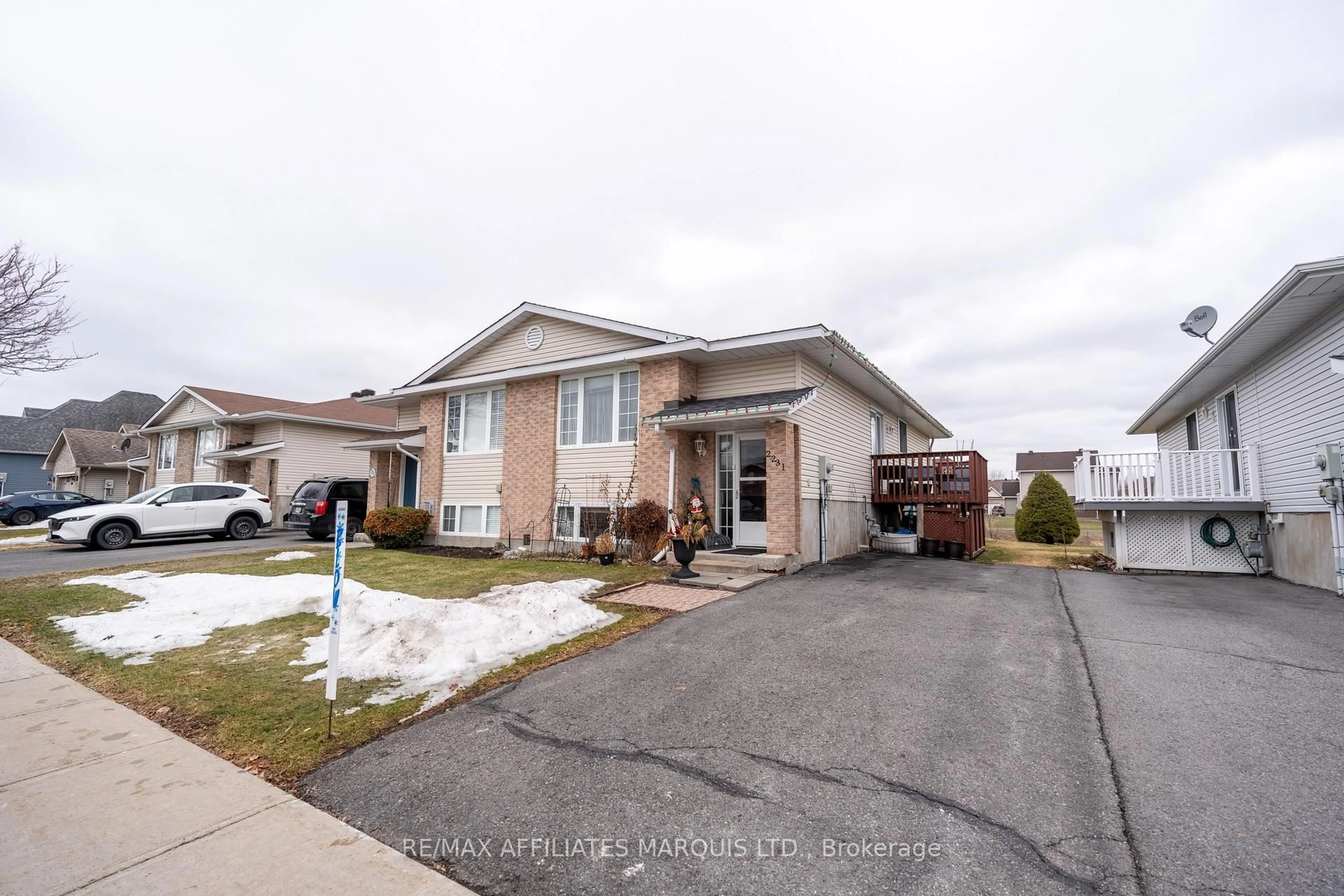 Unknown for 2231 Glen Brook Dr, Cornwall Ontario K6H 7N2
