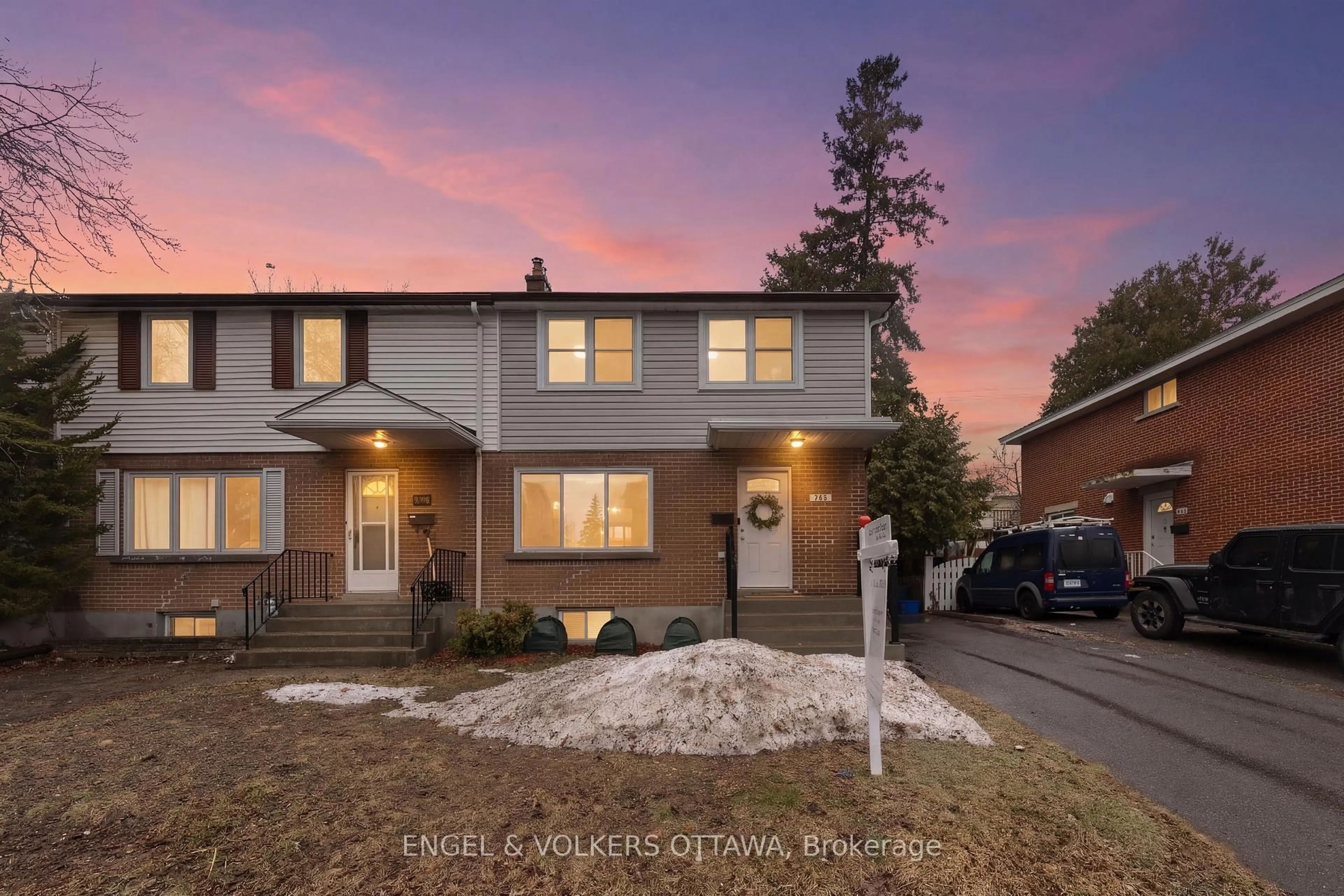 Home with brick exterior material, street for 483 Prince Albert St, Ottawa Ontario K1K 1Y7