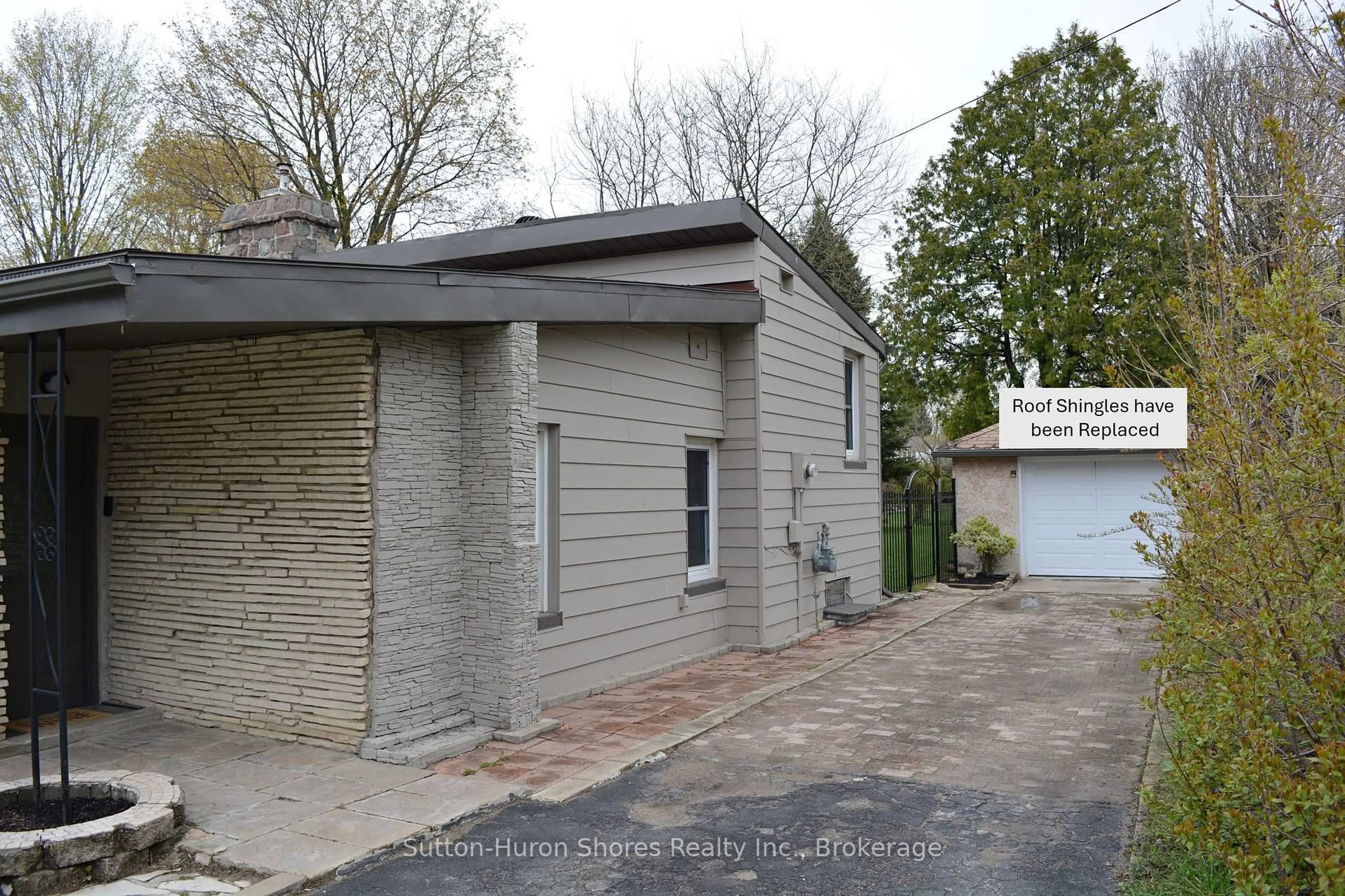 Unknown for 669 Louis St, Saugeen Shores Ontario N0H 2C4