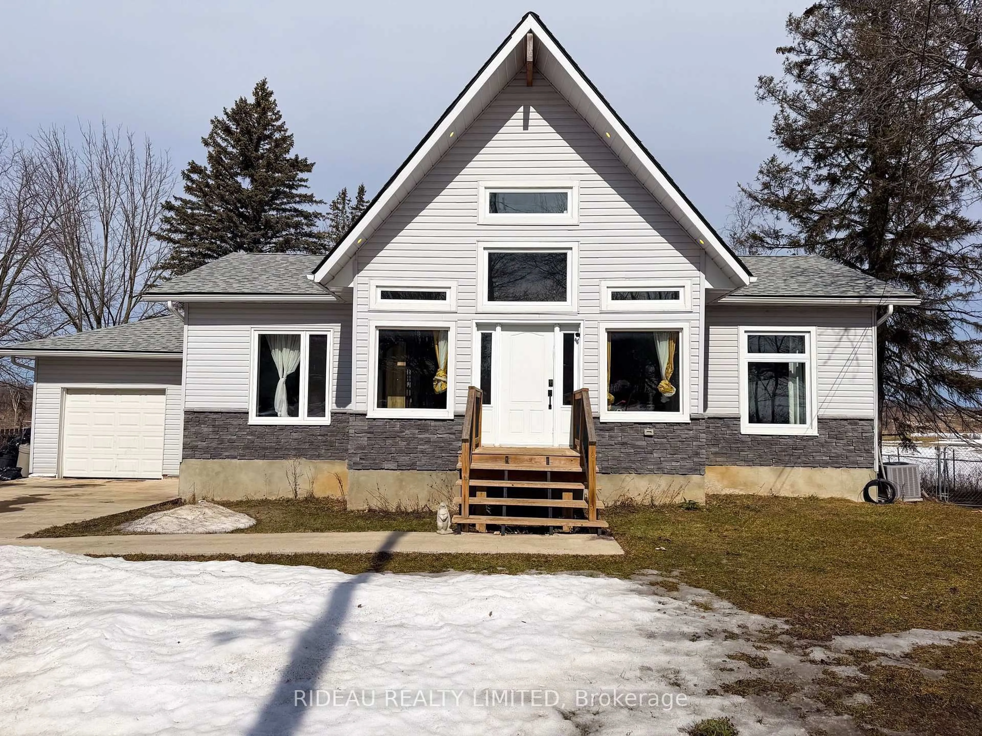 Unknown for 168 Main St, Leeds and the Thousand Islands Ontario K0H 2N0