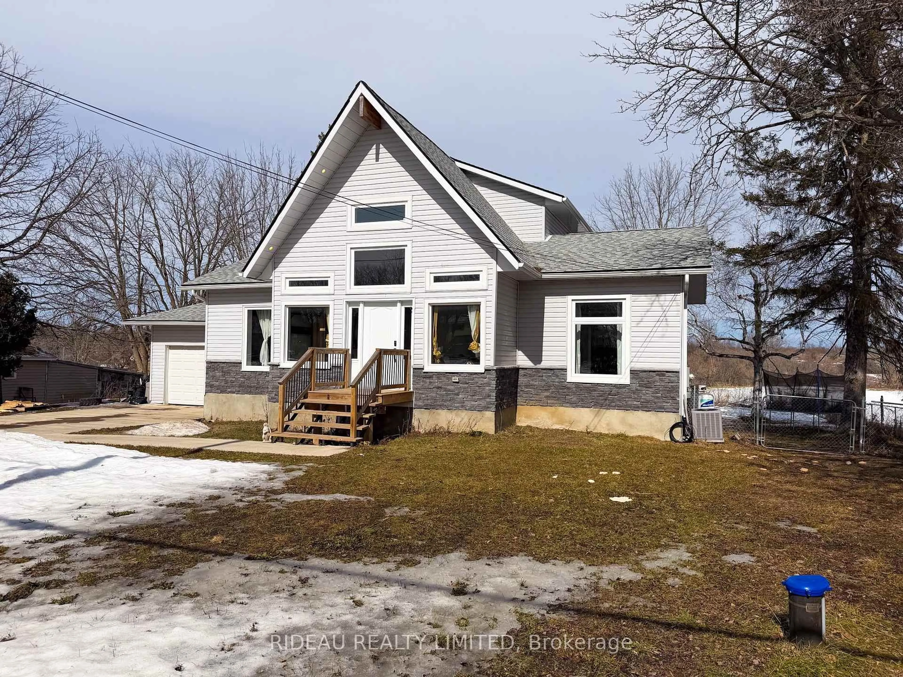 Unknown for 168 Main St, Leeds and the Thousand Islands Ontario K0H 2N0