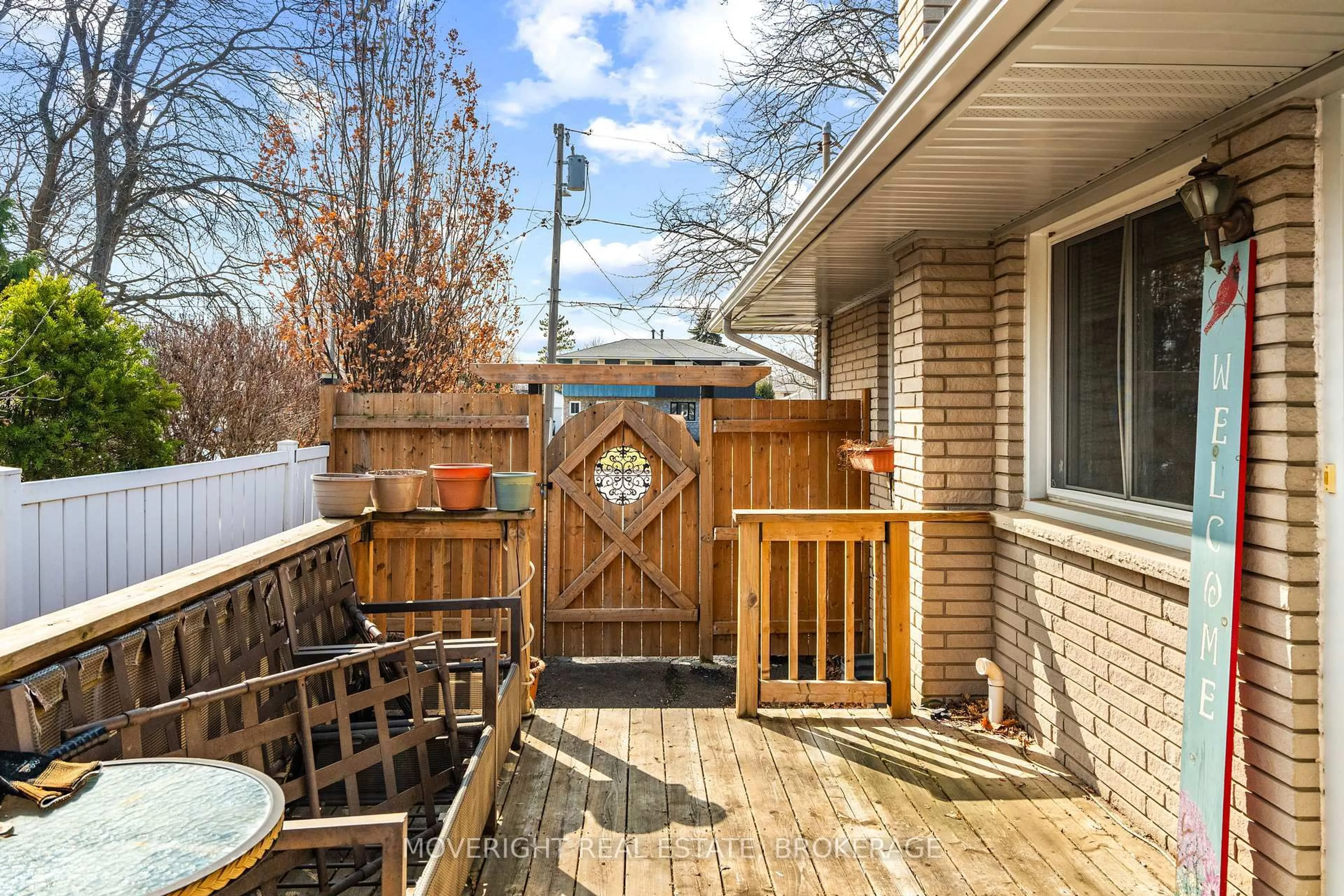 Patio, unknown for 35 Cypress St, St. Catharines Ontario L2N 4L8